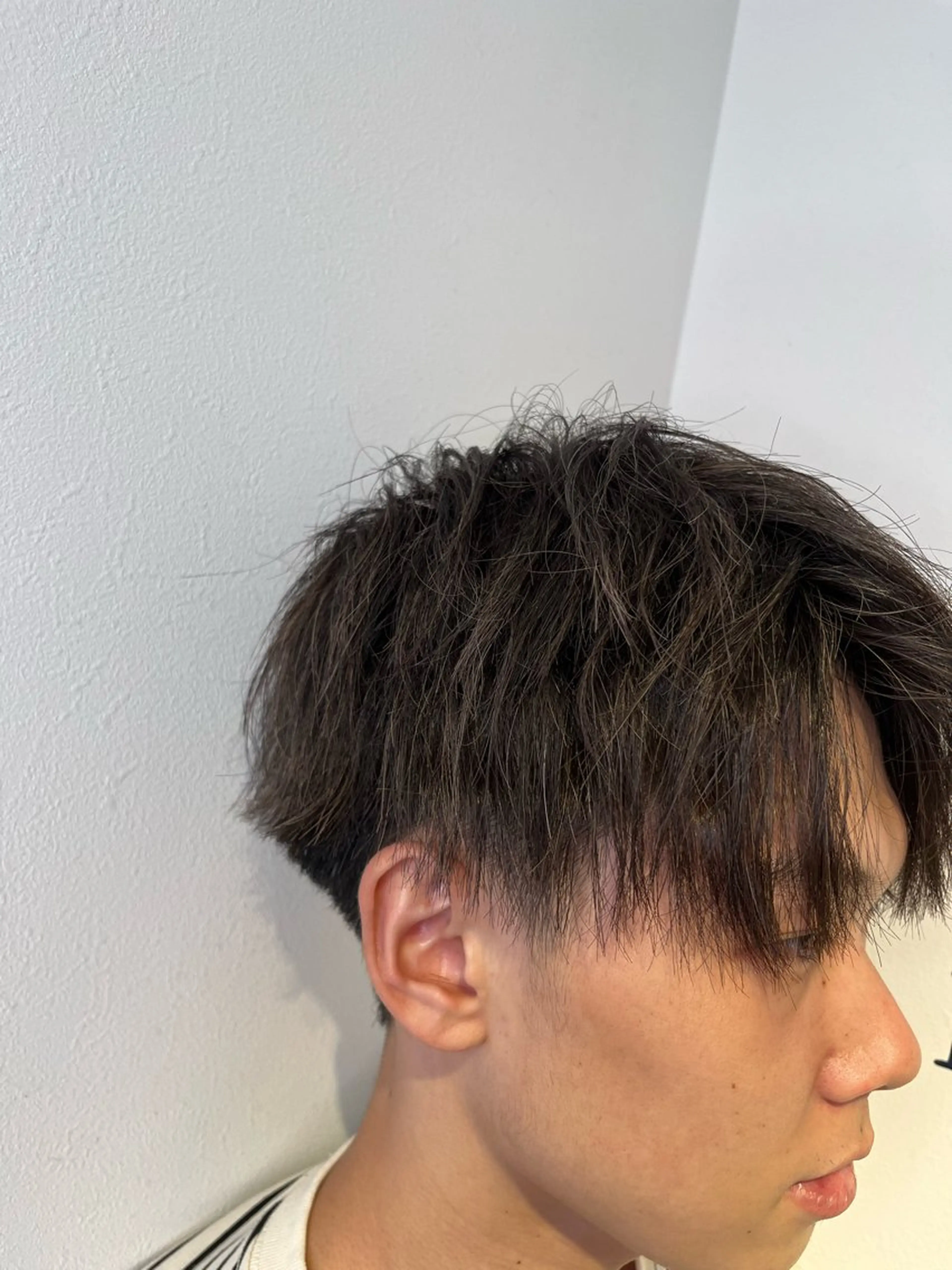 カラー メンズ 李 泰宇のヘアスタイル