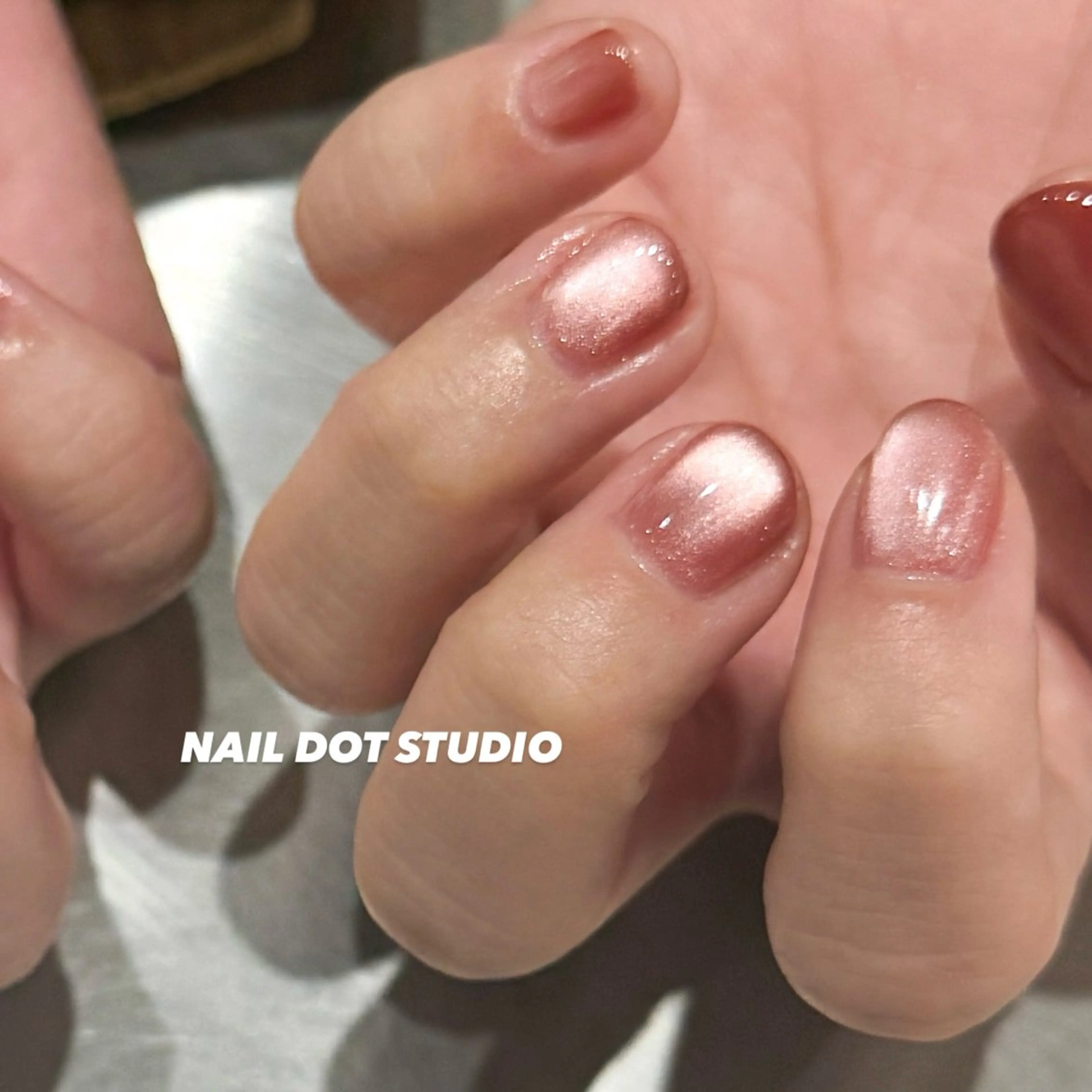 ネイル ハンドネイル NAILDOTSTU DIO SEINAのネイルデザイン
