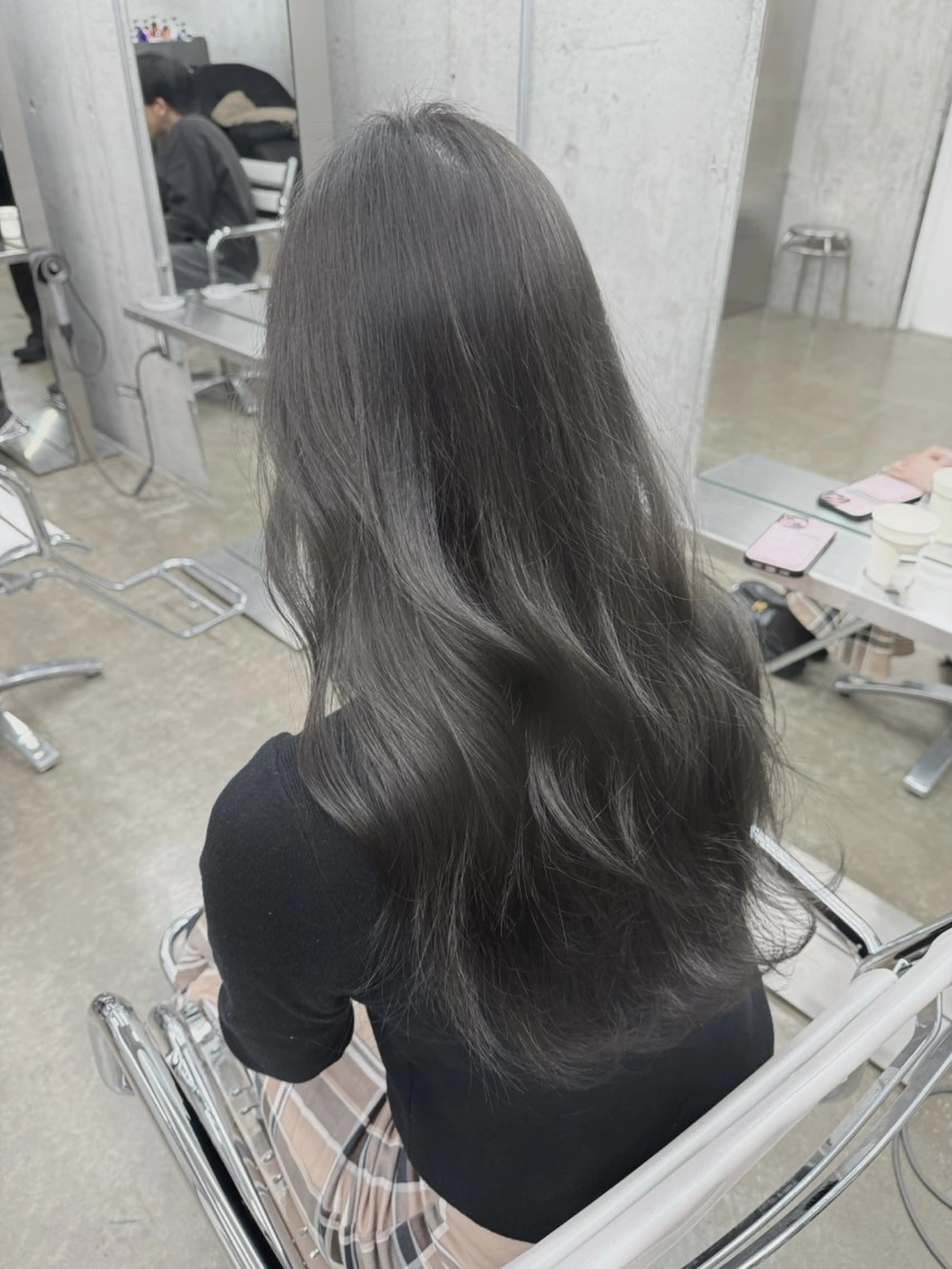 ロング カラー ブリーチ ヘアカラー トリートメント 高橋大樹/グレージュ 透明感/髪質改善のヘアスタイル