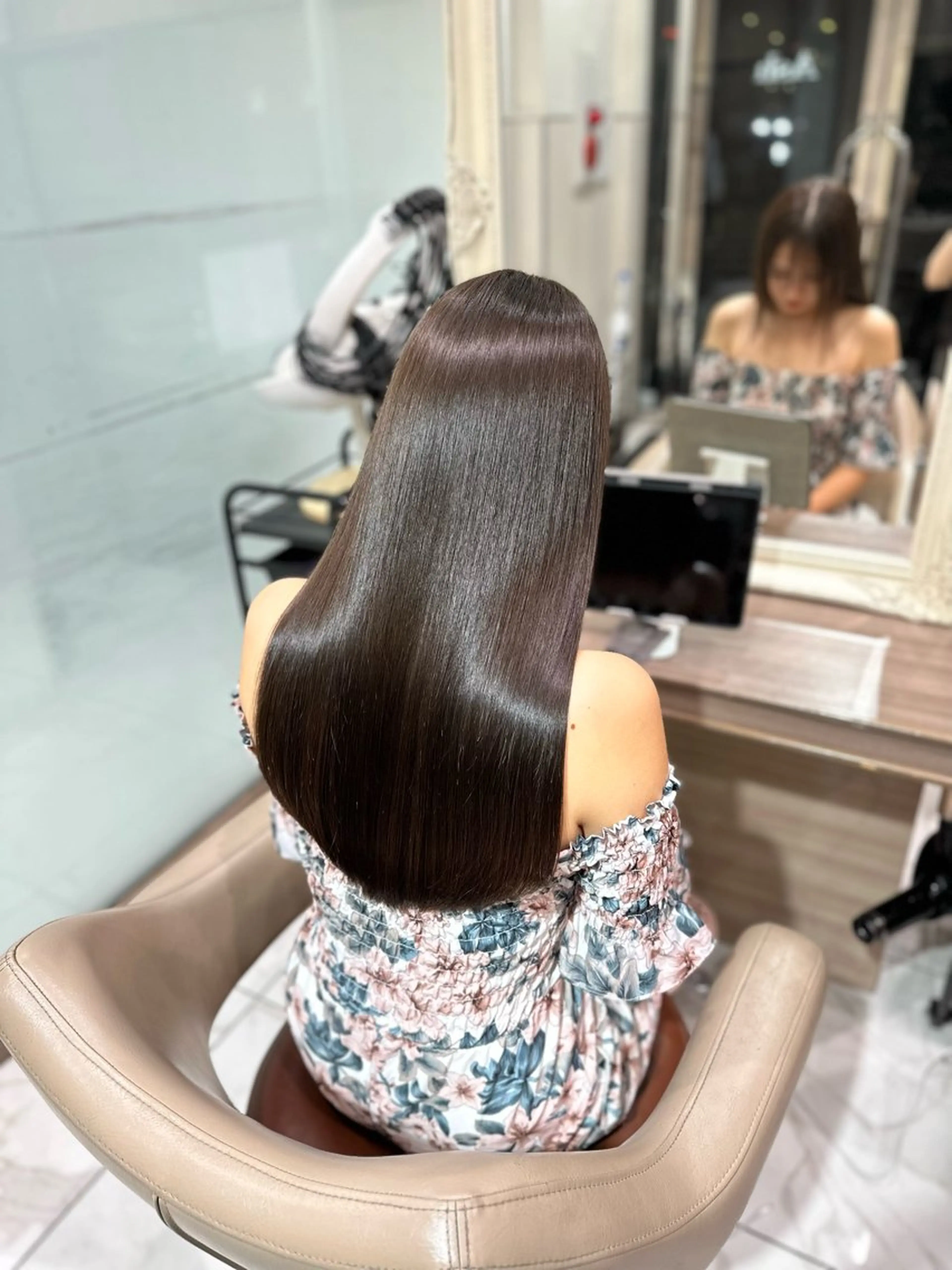 ロング 縮毛矯正 レイヤー×韓国 🇰🇷鈴木啓太のヘアスタイル