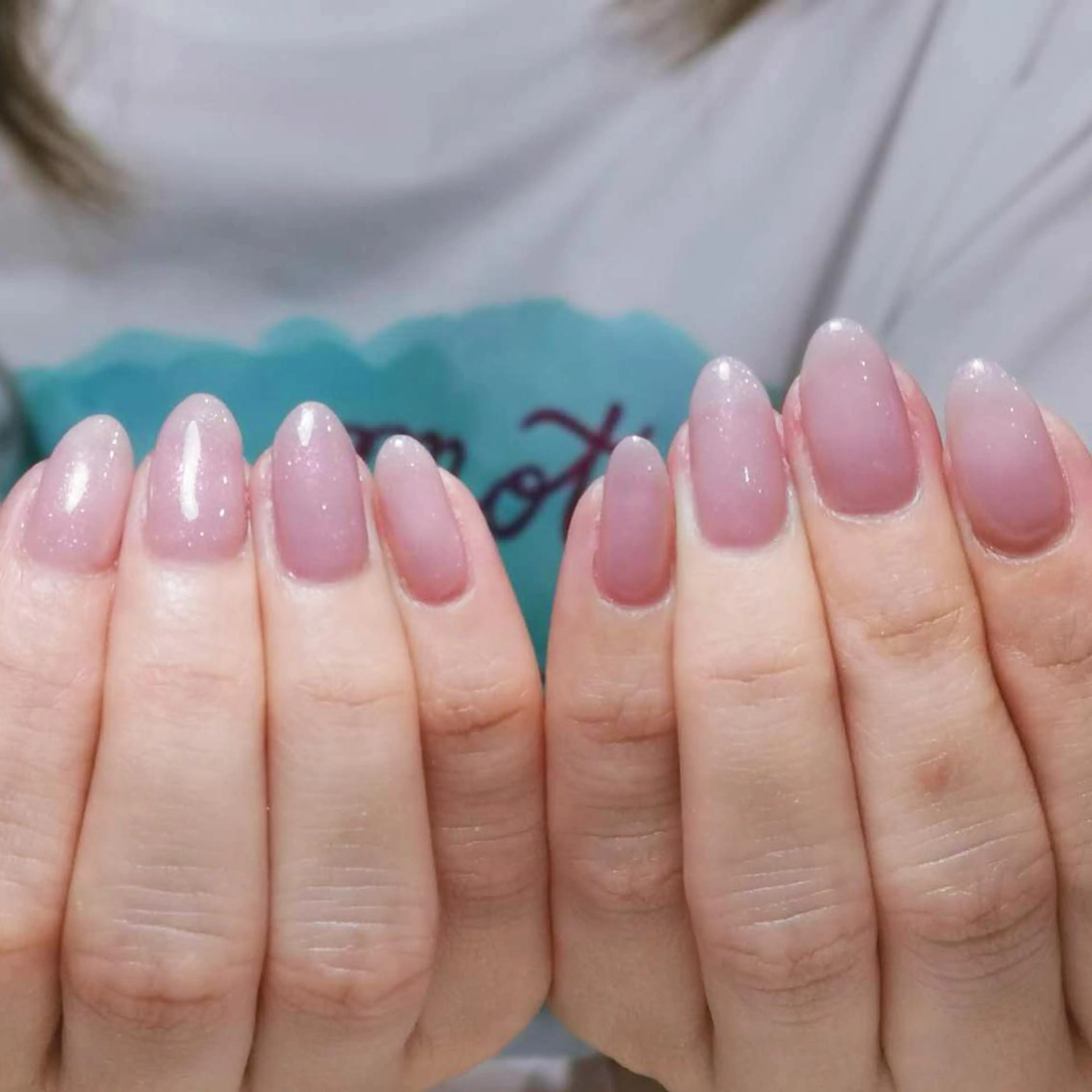 ネイル アートネイル オーロラネイル ガーリー キラキラネイル マグネットネイル ハンドネイル ハンドケア Plenty 🚢のネイルデザイン