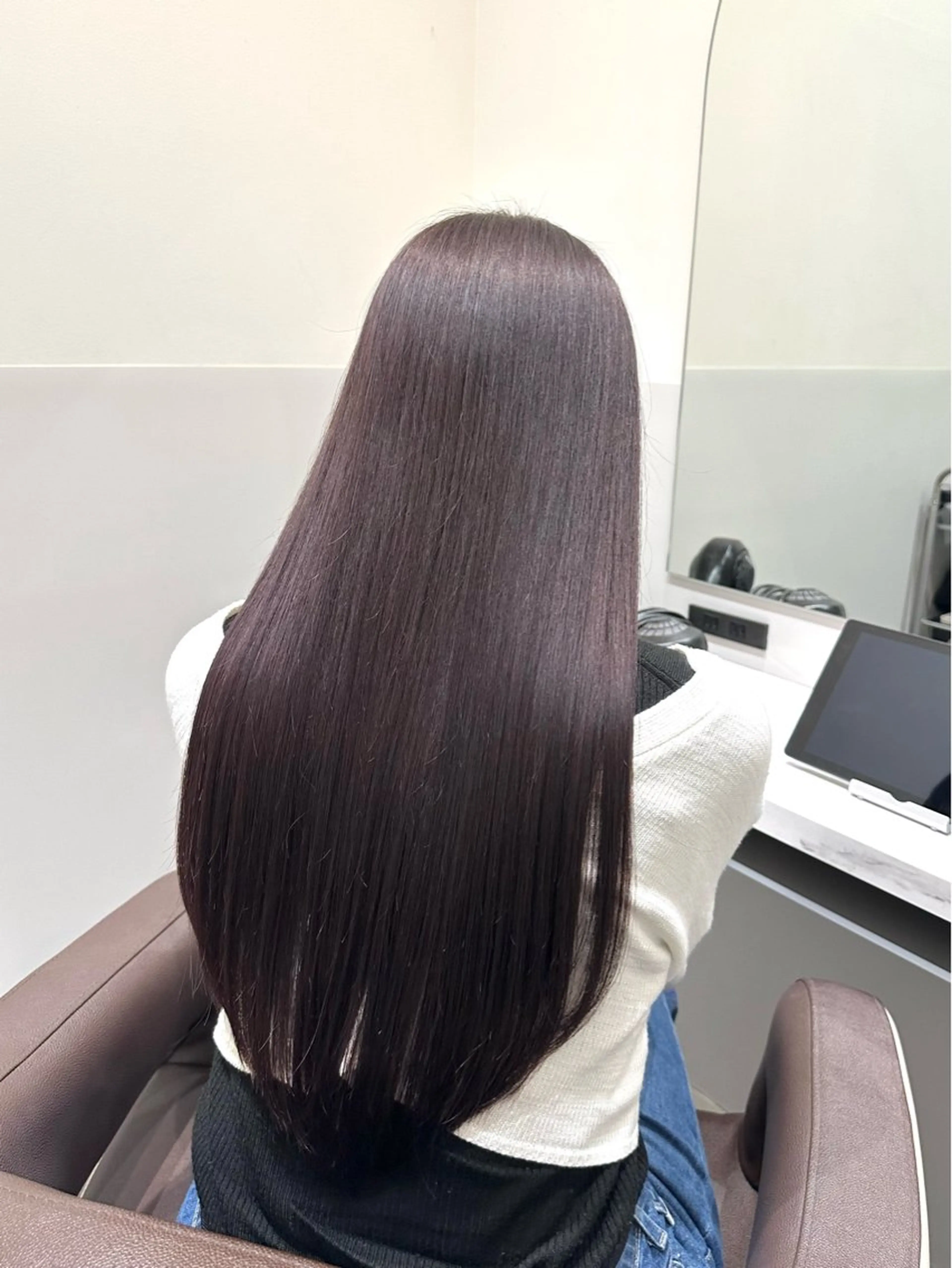 ロング カラー ブリーチ グレージュ ラベンダーカラー ラベンダーグレージュ ラベンダーグレー カット ヘアカラー トリートメント 矢野 晃平のヘアスタイル