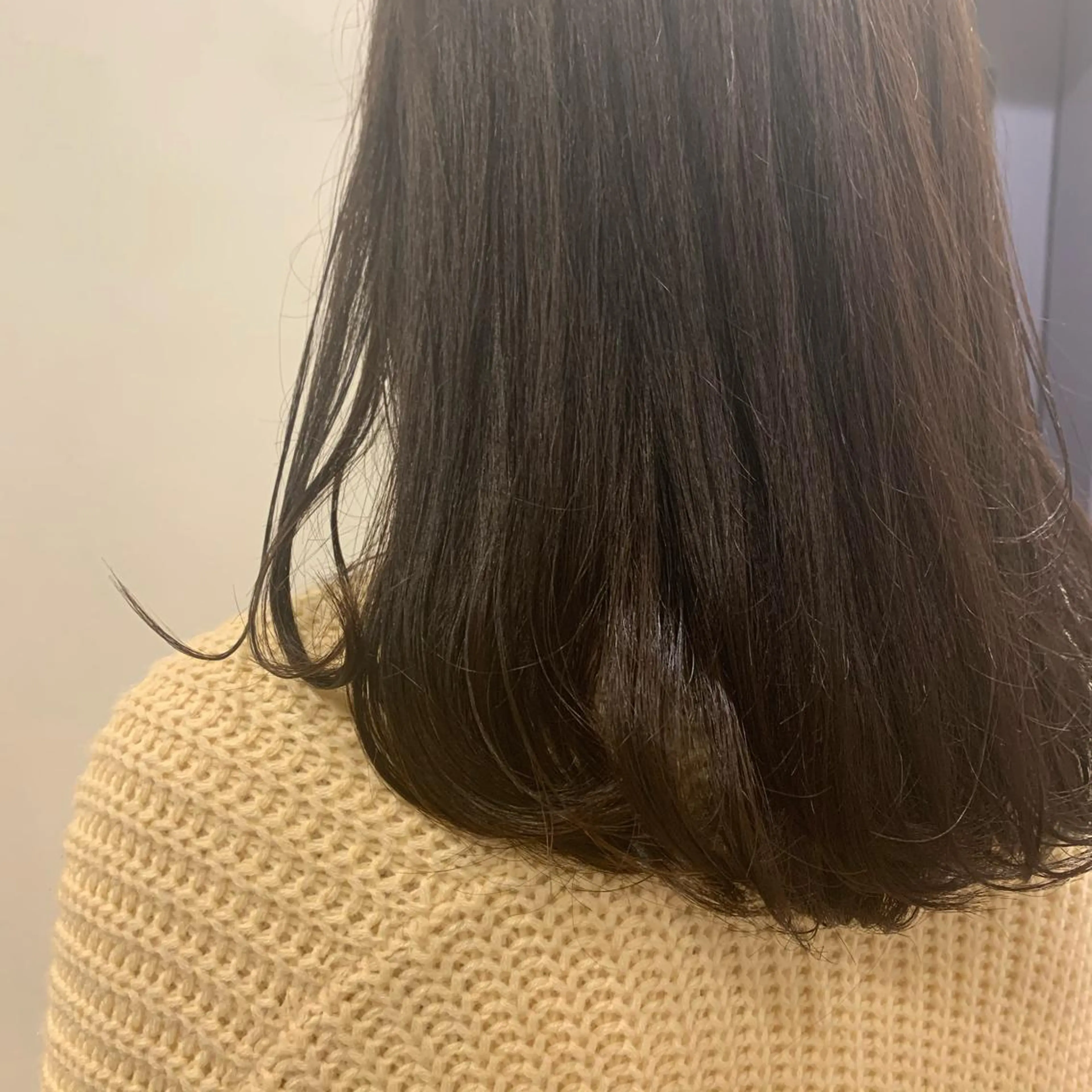セミロング カラー ブラウンカラー マットブラウン mizuho .のヘアスタイル