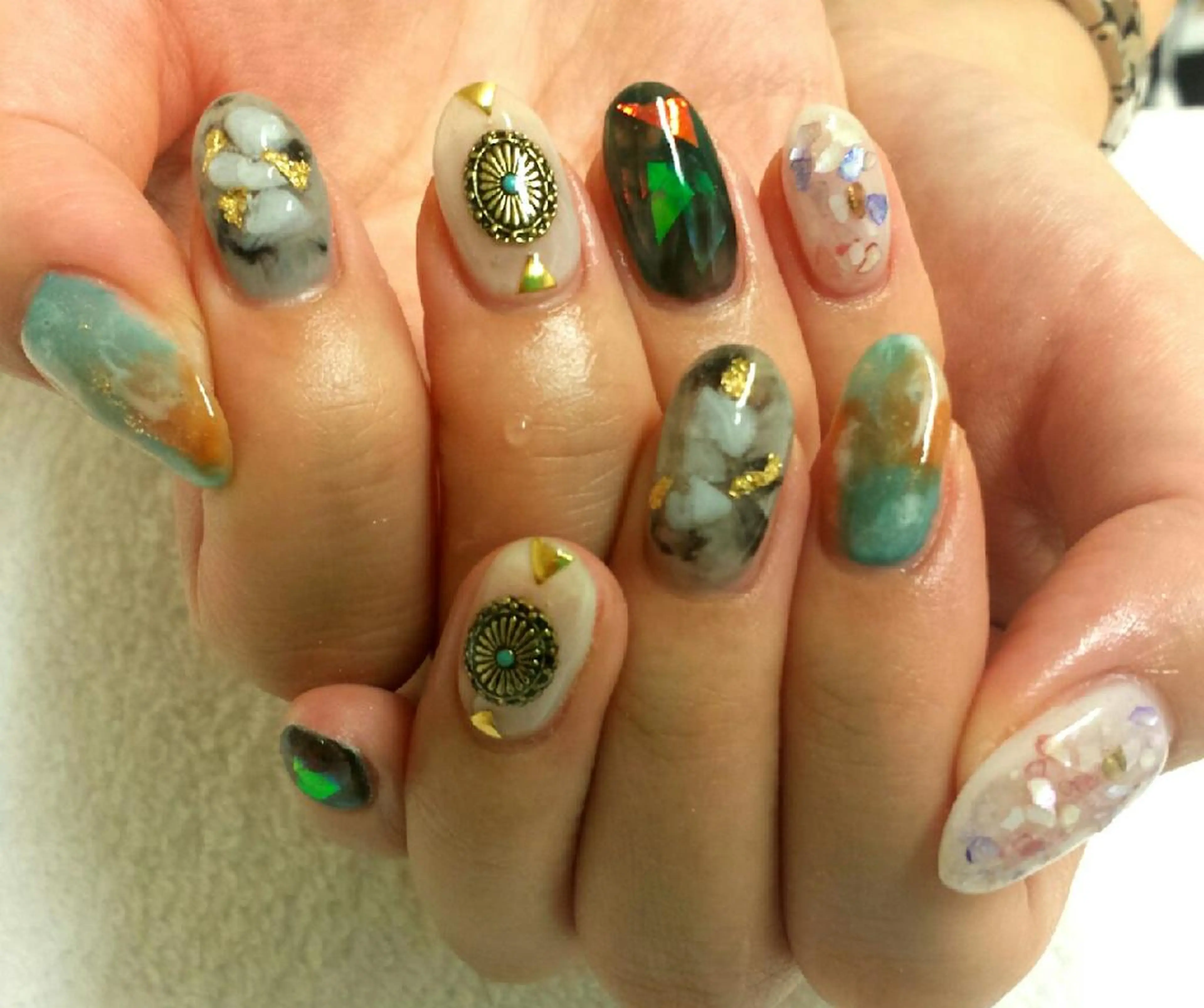 ネイル 河野ちえ (雑誌掲載サロン)のネイルデザイン