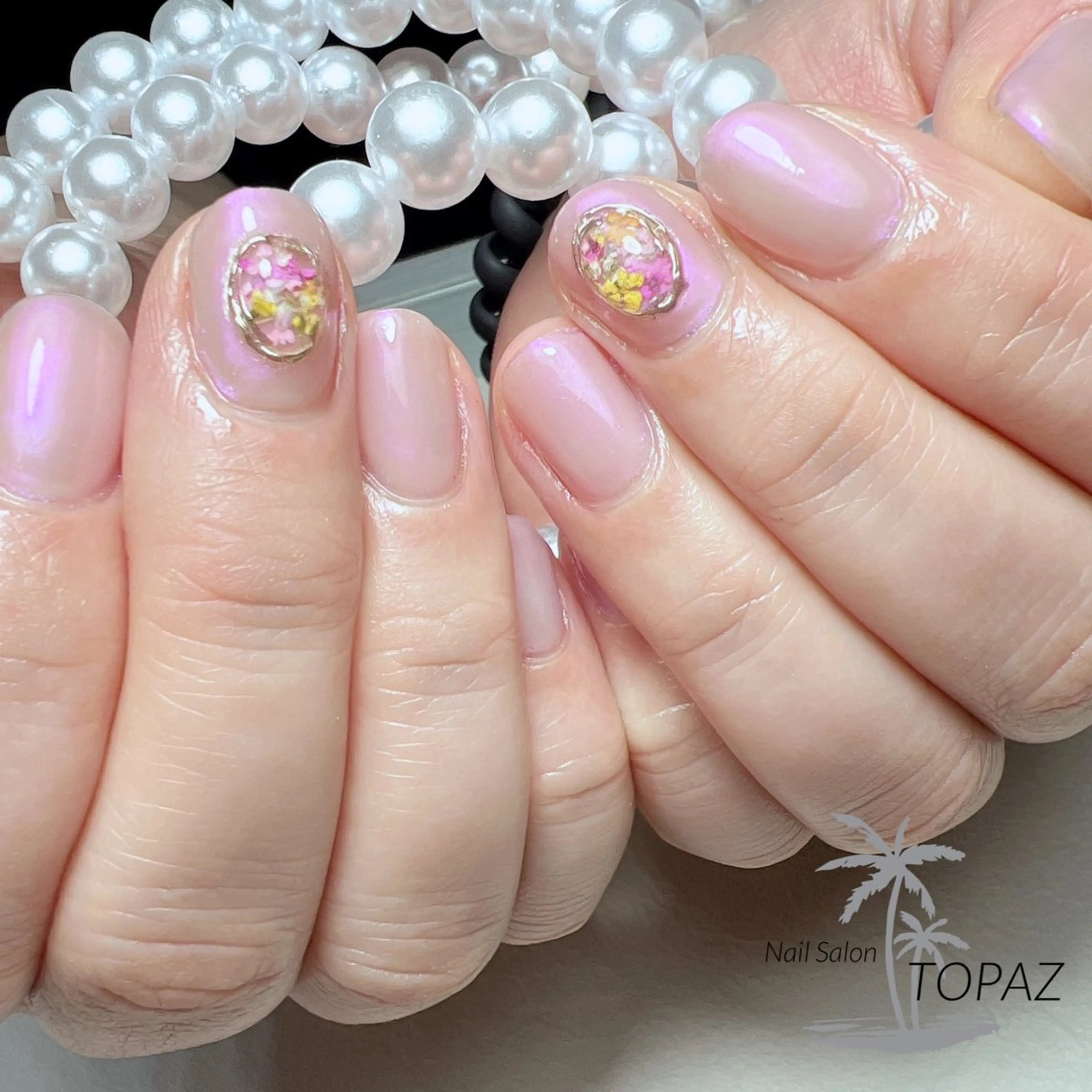 ネイル TOPAZ Ayumiのネイルデザイン