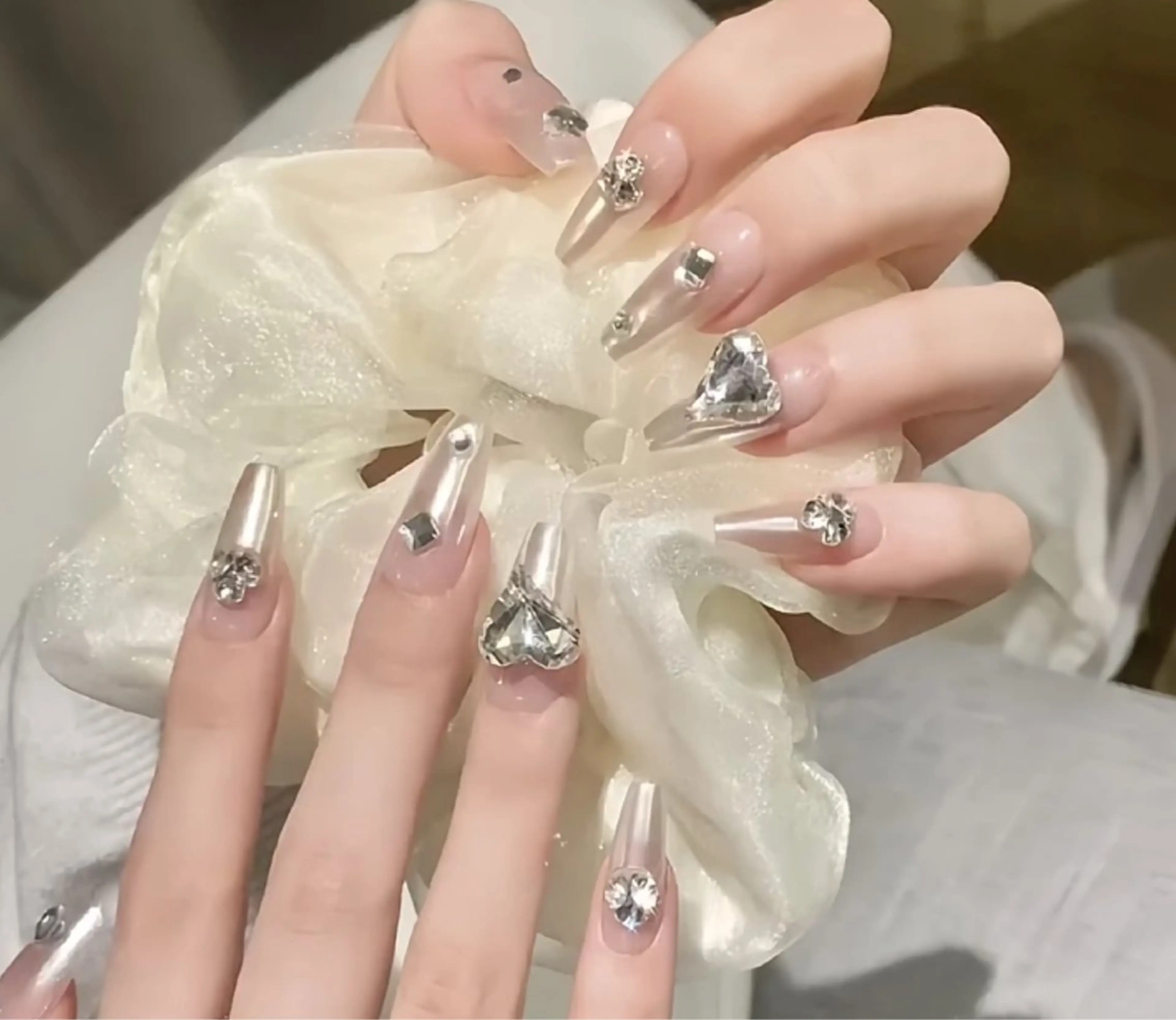 ネイル LA VENIA所属・Mio Nailのネイルデザイン