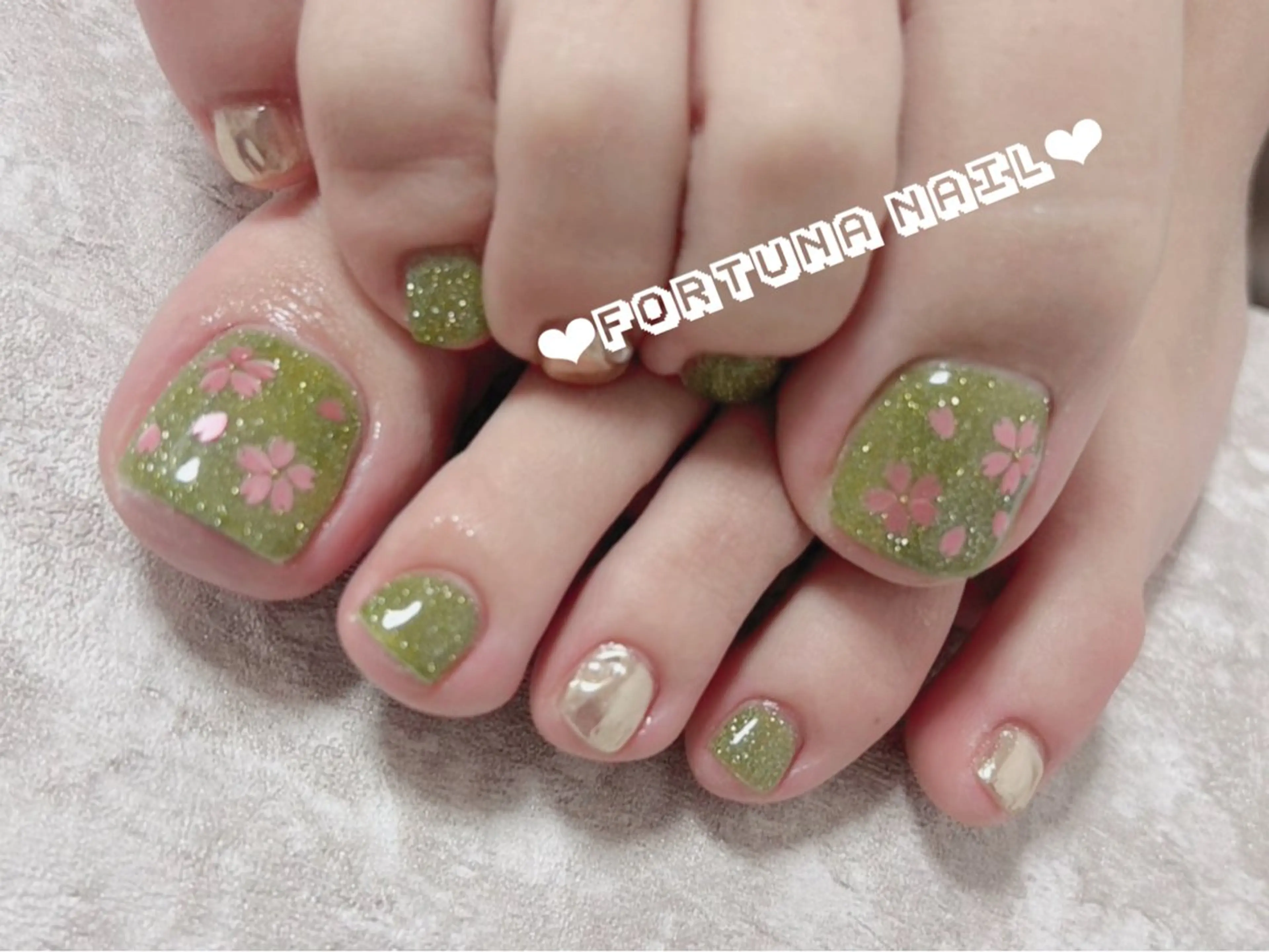 ネイル フットネイル Nail •Head スパFortunaのネイルデザイン