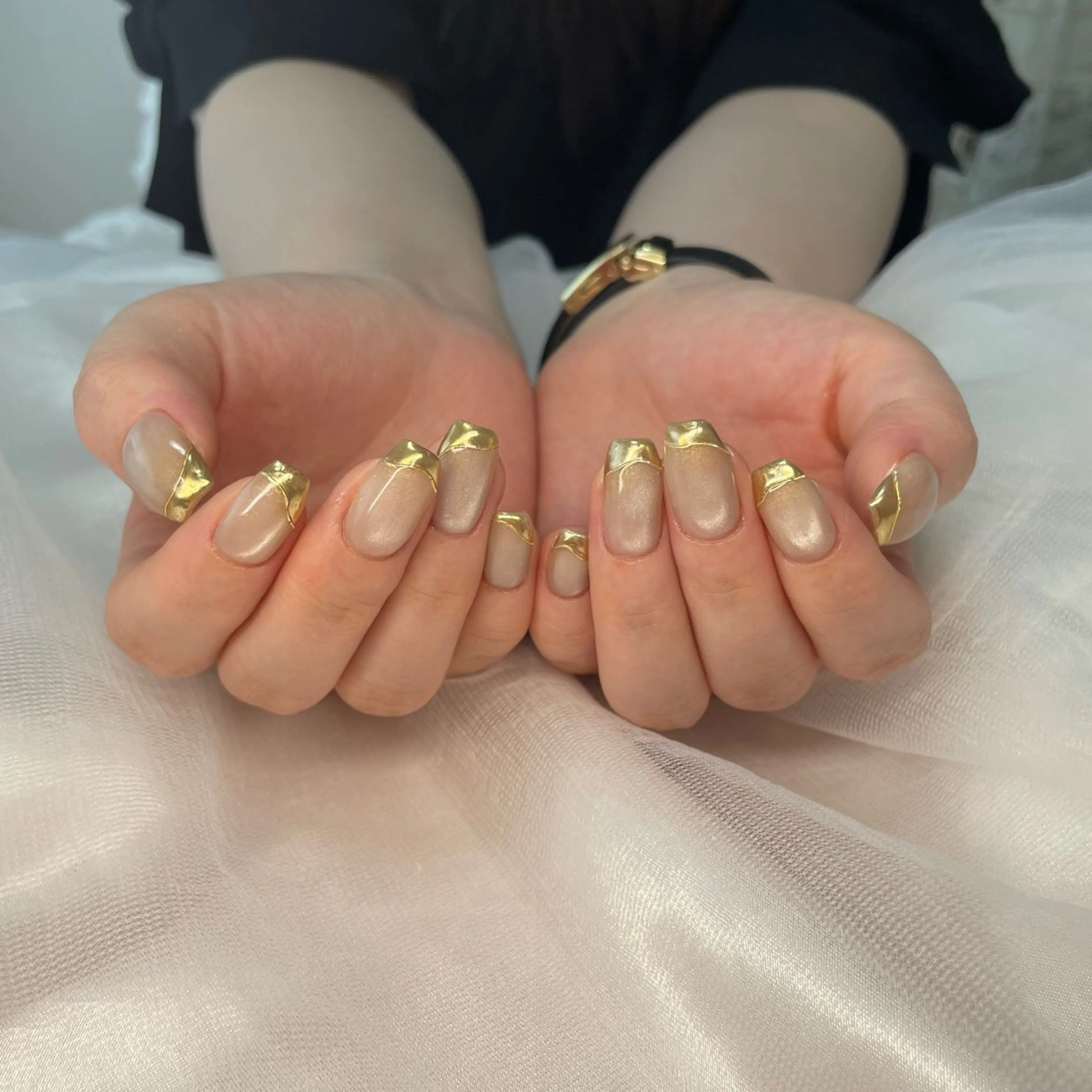 ネイル フレンチネイル マグネットネイル ミラーネイル ハンドネイル miku 🕊️のネイルデザイン