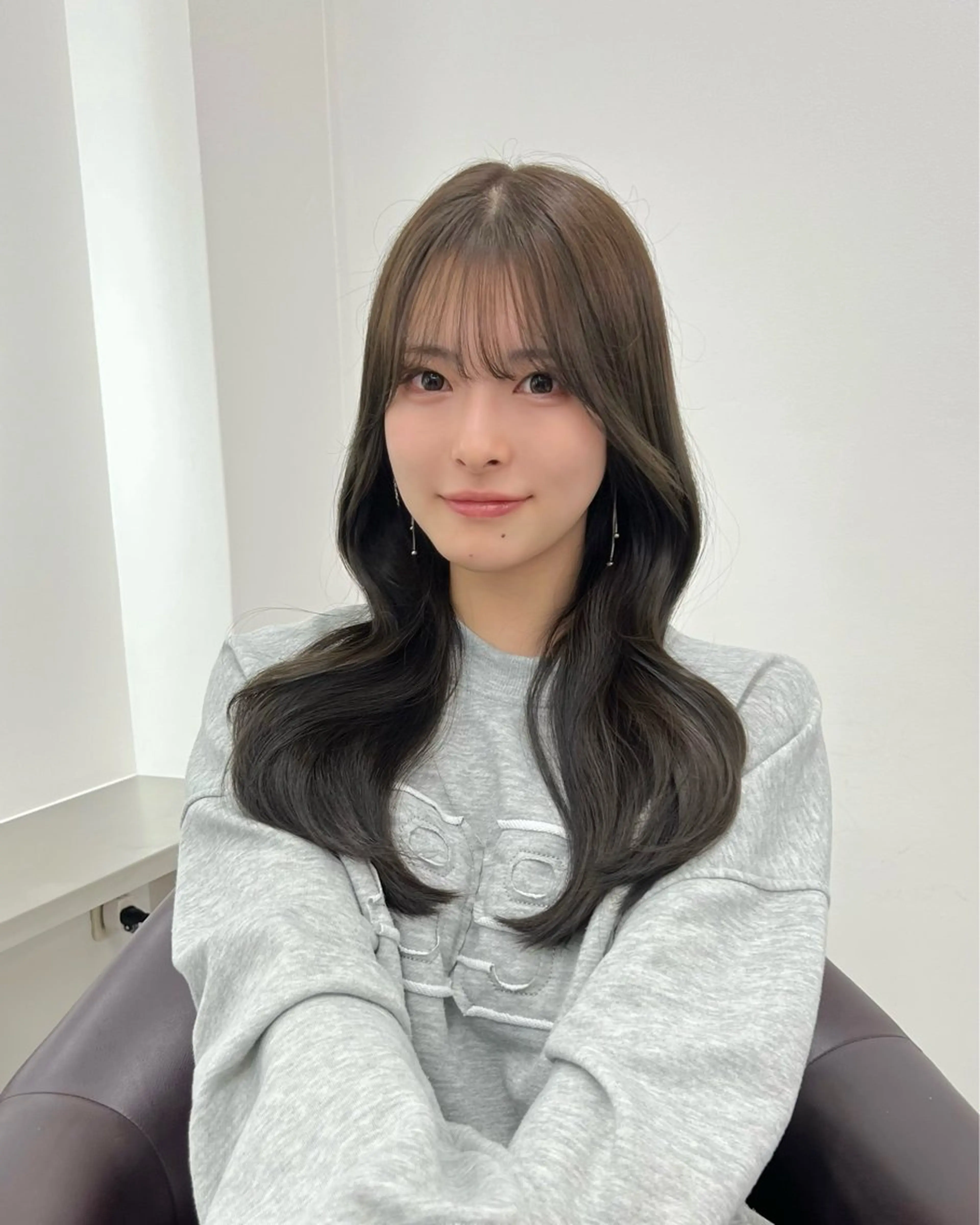 ミディアム カラー ベージュカラー 透明感カラー オリーブベージュ カット ヘアカラー トリートメント ヘアセット 韓国ヘア/透明感 カラー🤍yukaのヘアスタイル