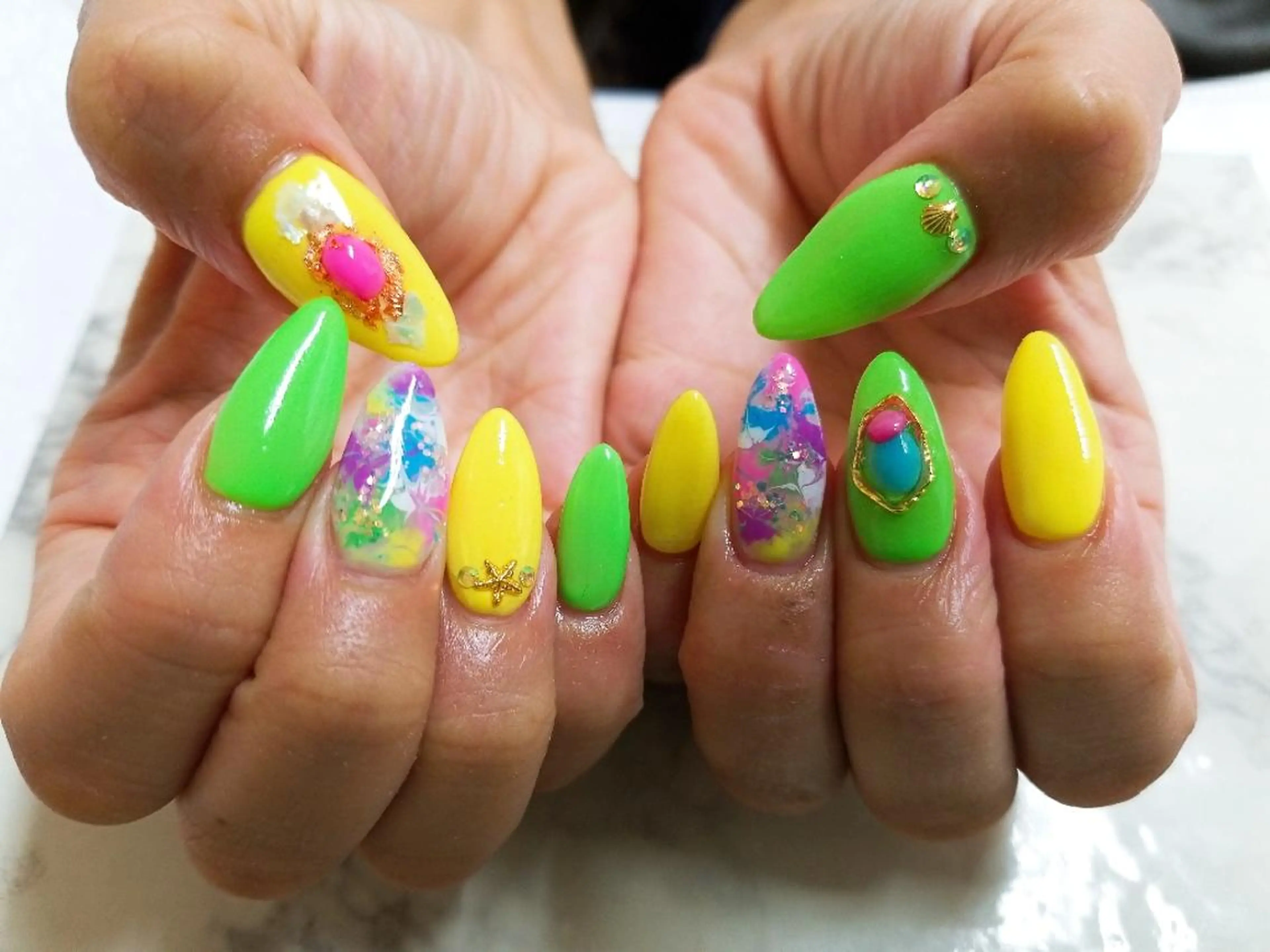 ネイル 河野ちえ (雑誌掲載サロン)のネイルデザイン