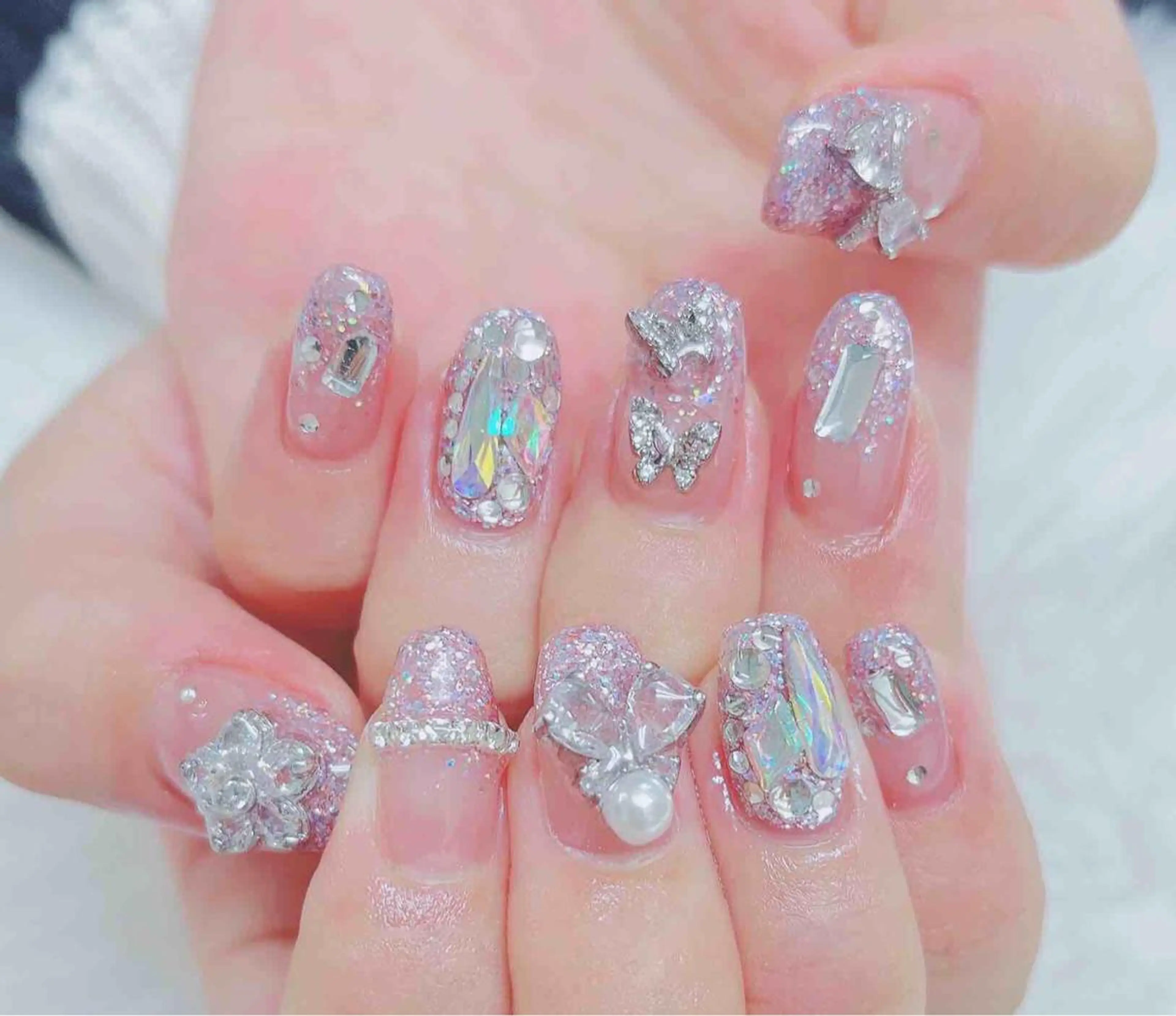 ネイル ハンドネイル MoonNail ユリ🌸のネイルデザイン