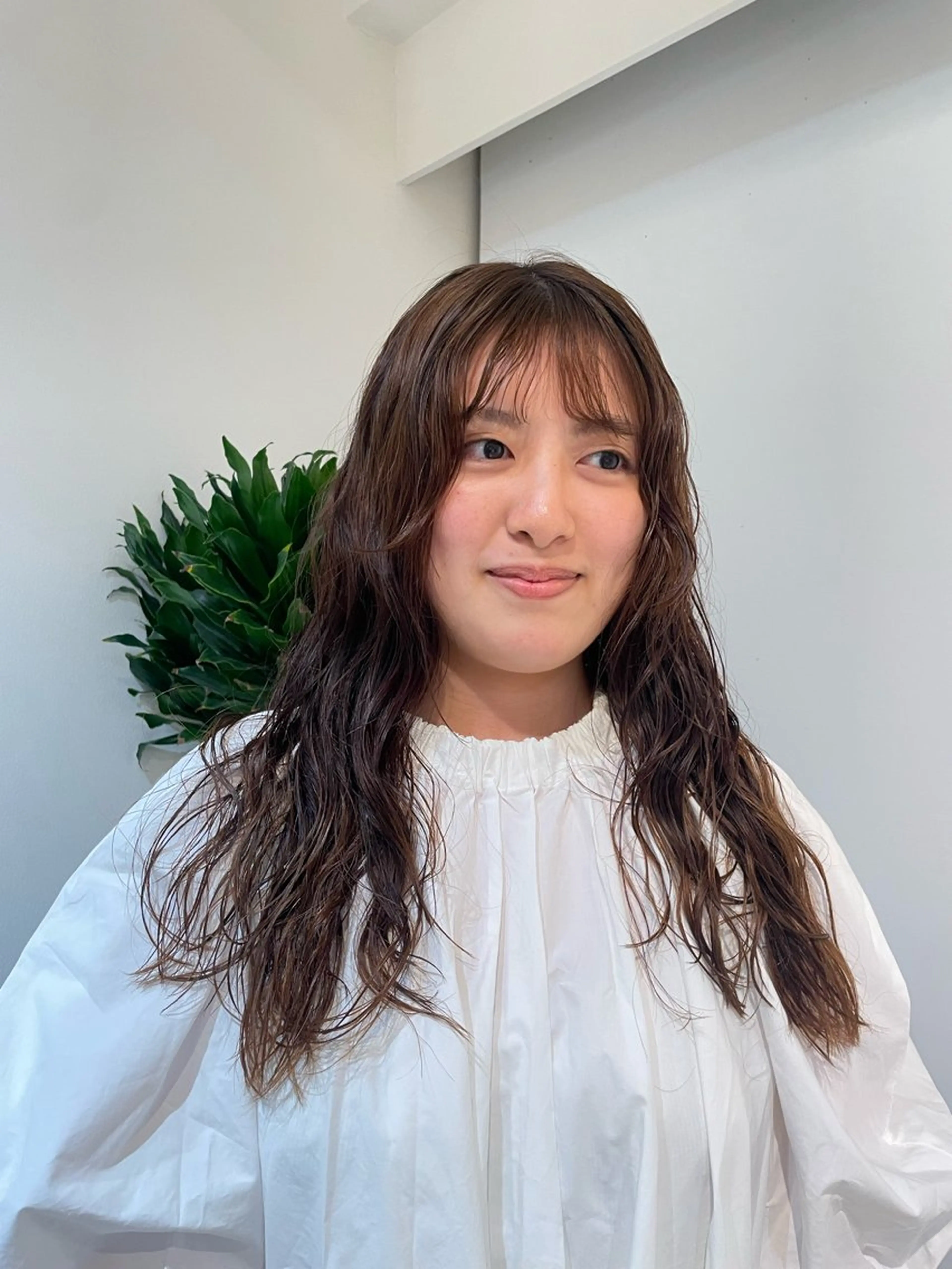 ロング パーマ 吉永 琴香のヘアスタイル