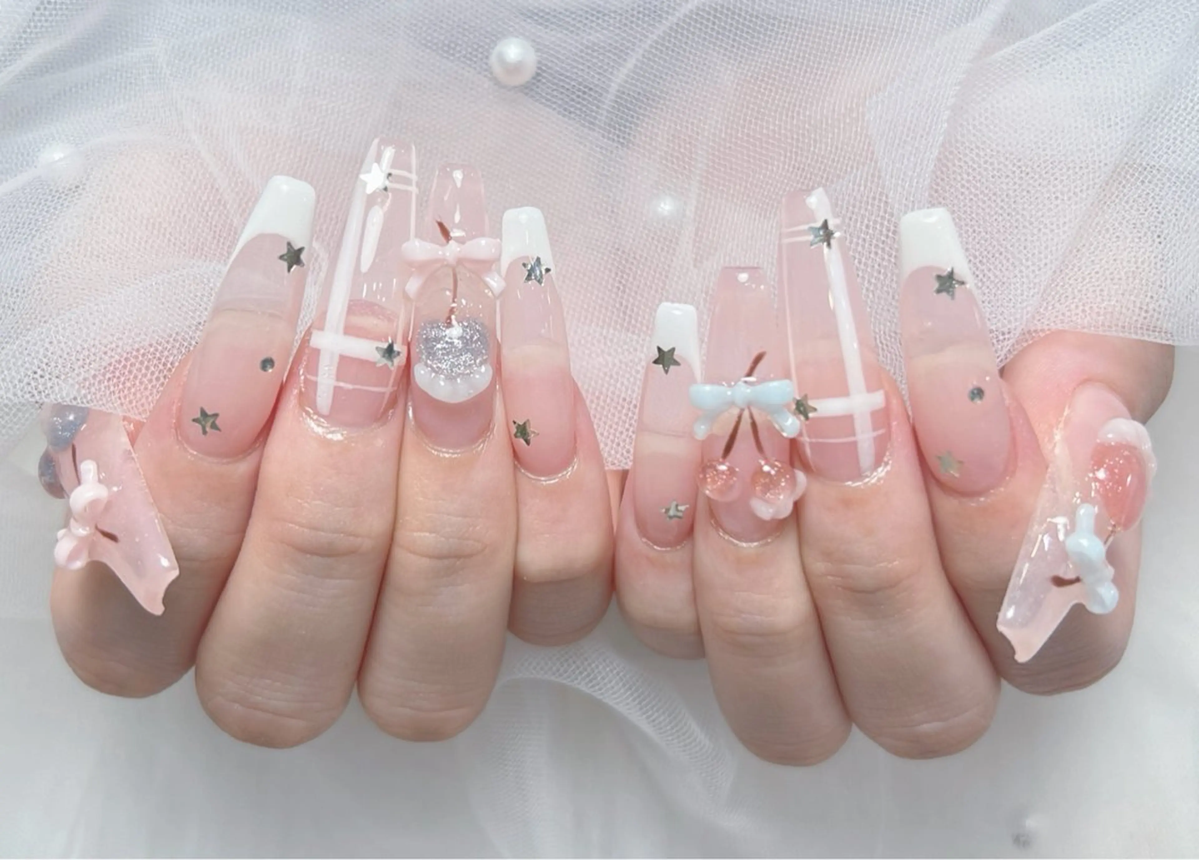 ネイル アートネイル オーロラネイル チークネイル 長さ出し フットネイル Miya _nailのネイルデザイン