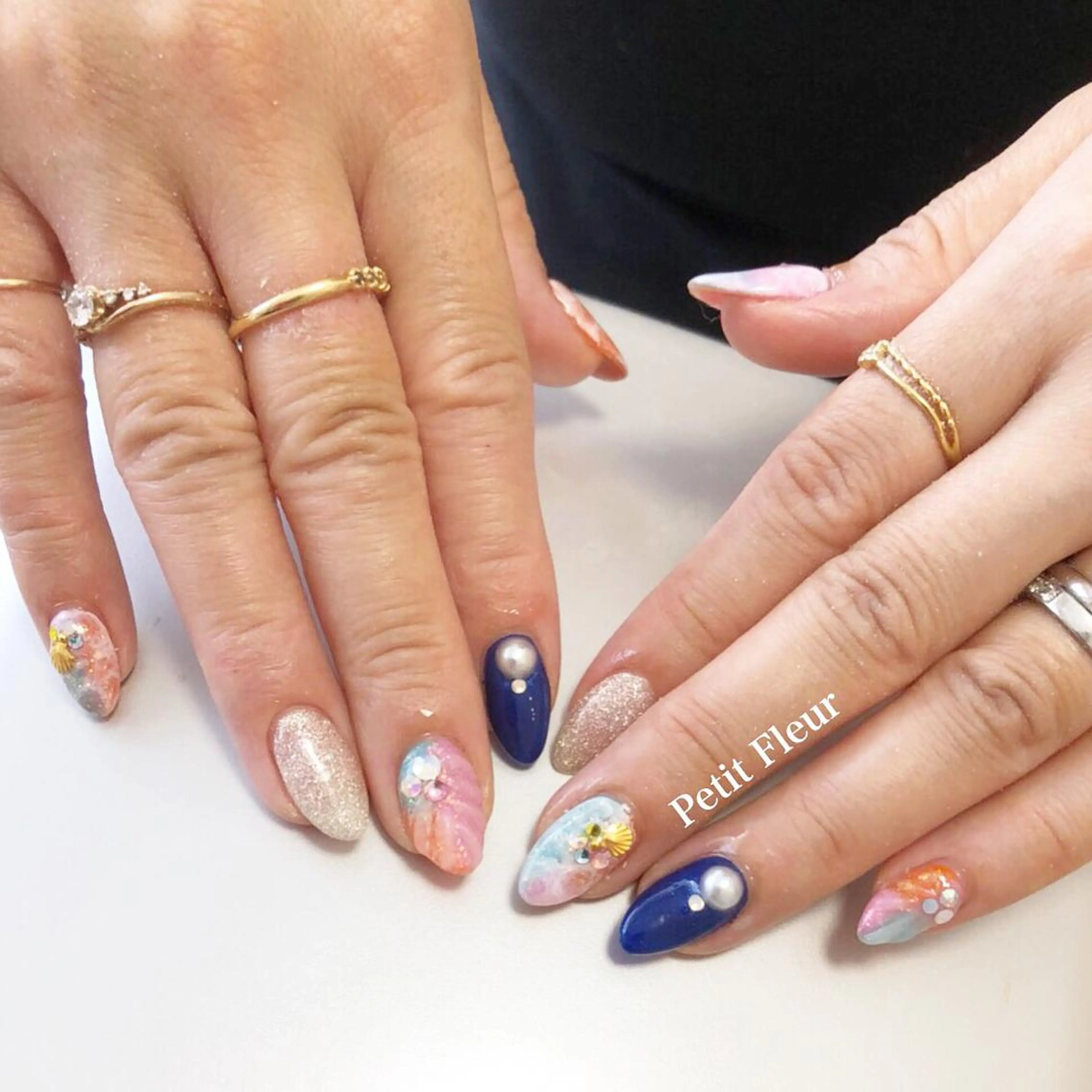 ネイル 夏ネイル 青柳 亜梨奈のマツエク・マツパデザイン