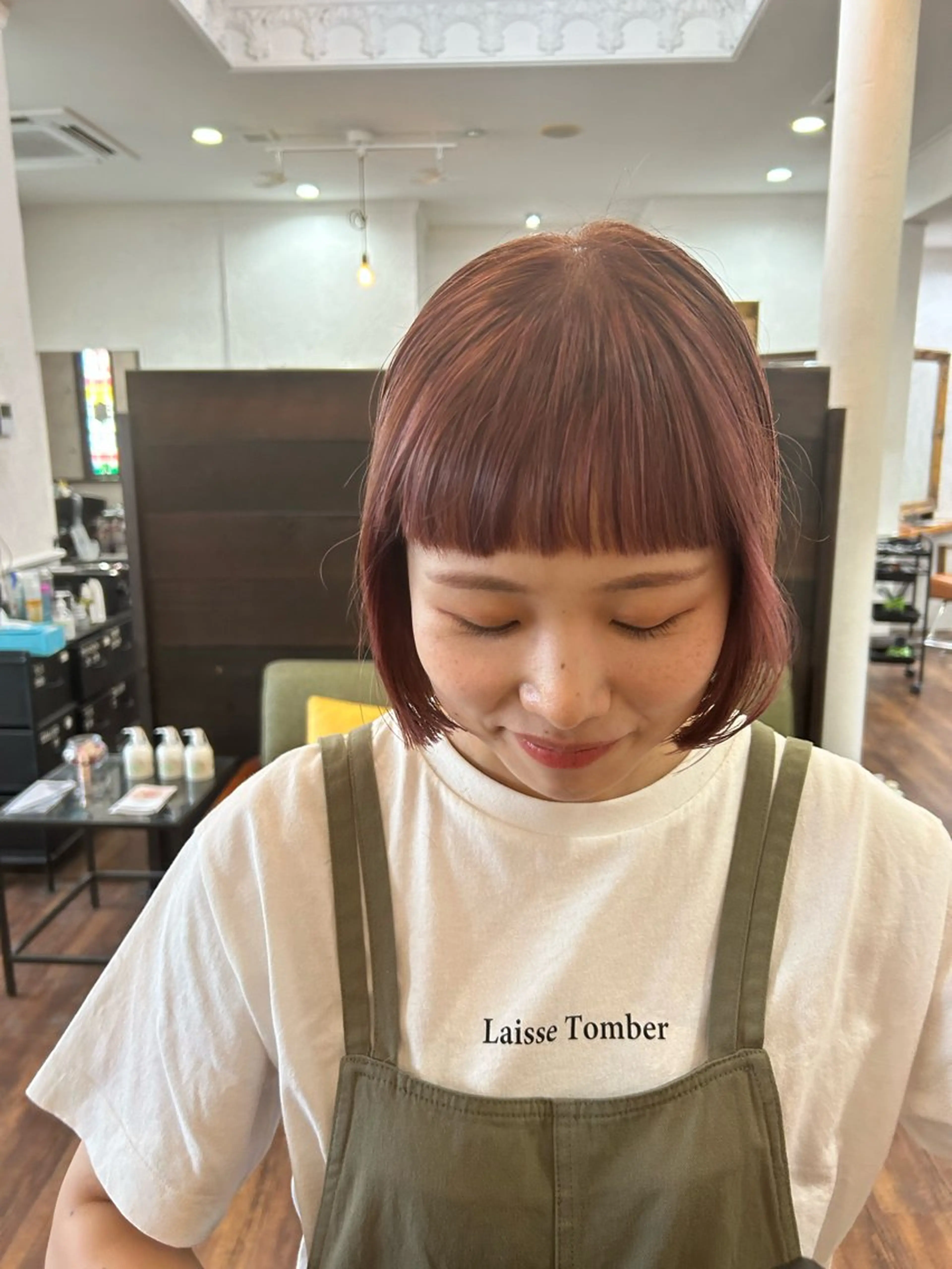 ショート カラー ピンクカラー カット ヘアカラー トリートメント 江原 彩華のヘアスタイル