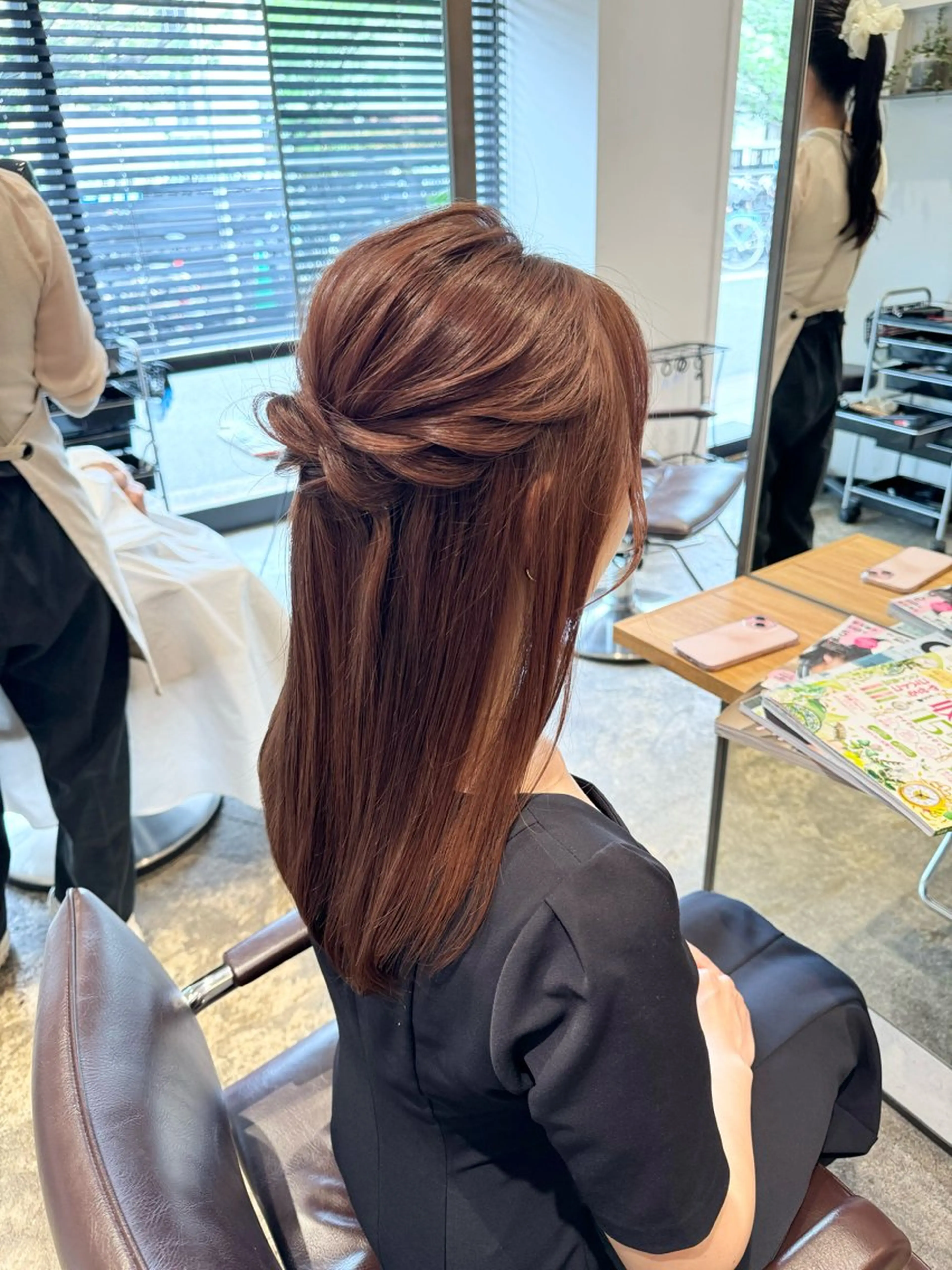 ミディアム カラー ヘアアレンジ ヘアセット RINA 🦋🫧のヘアスタイル