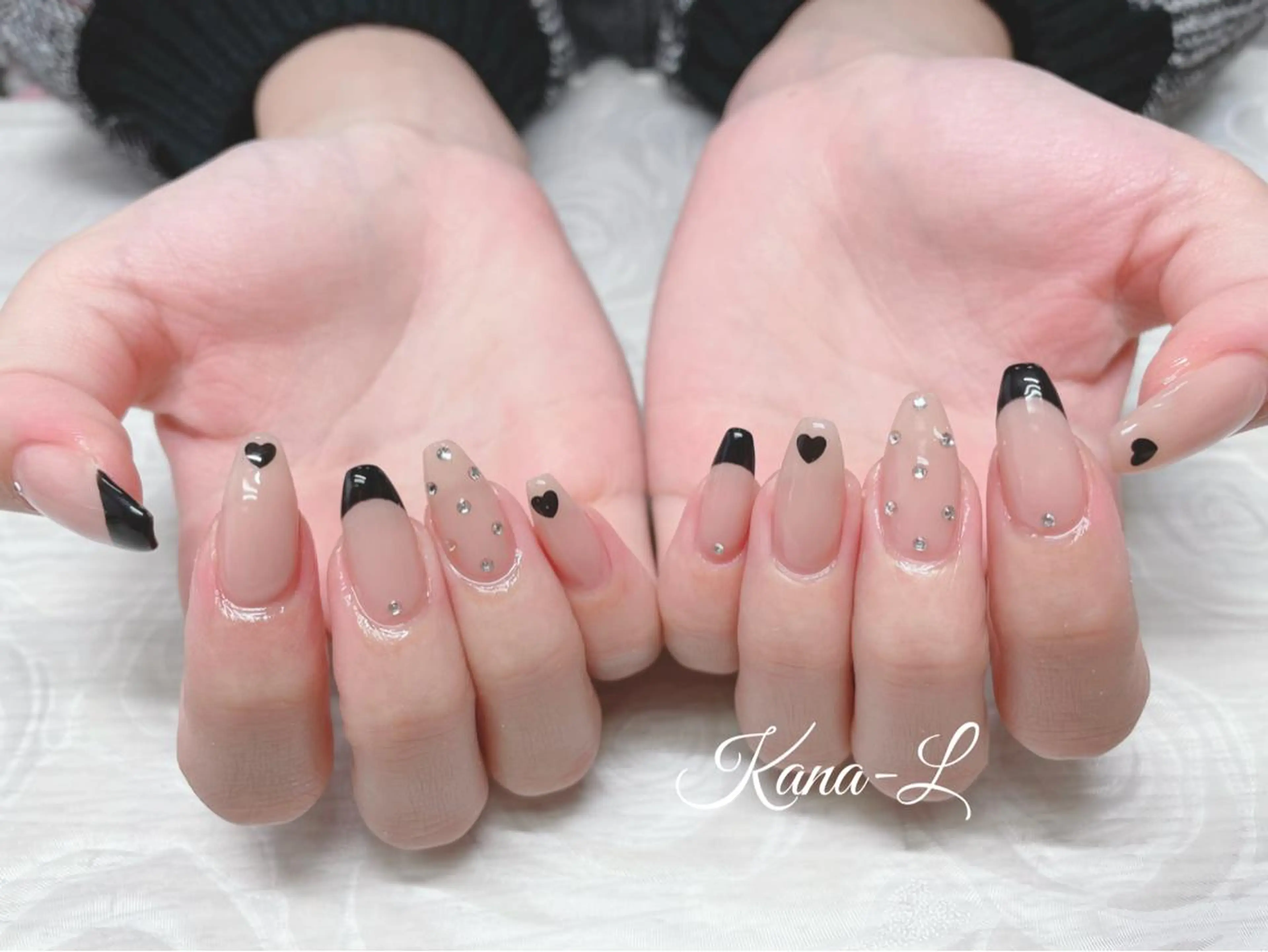 カラー ネイル フレンチネイル ハート 韓国ネイル ワンホンネイル 芦辺 香奈のネイルデザイン