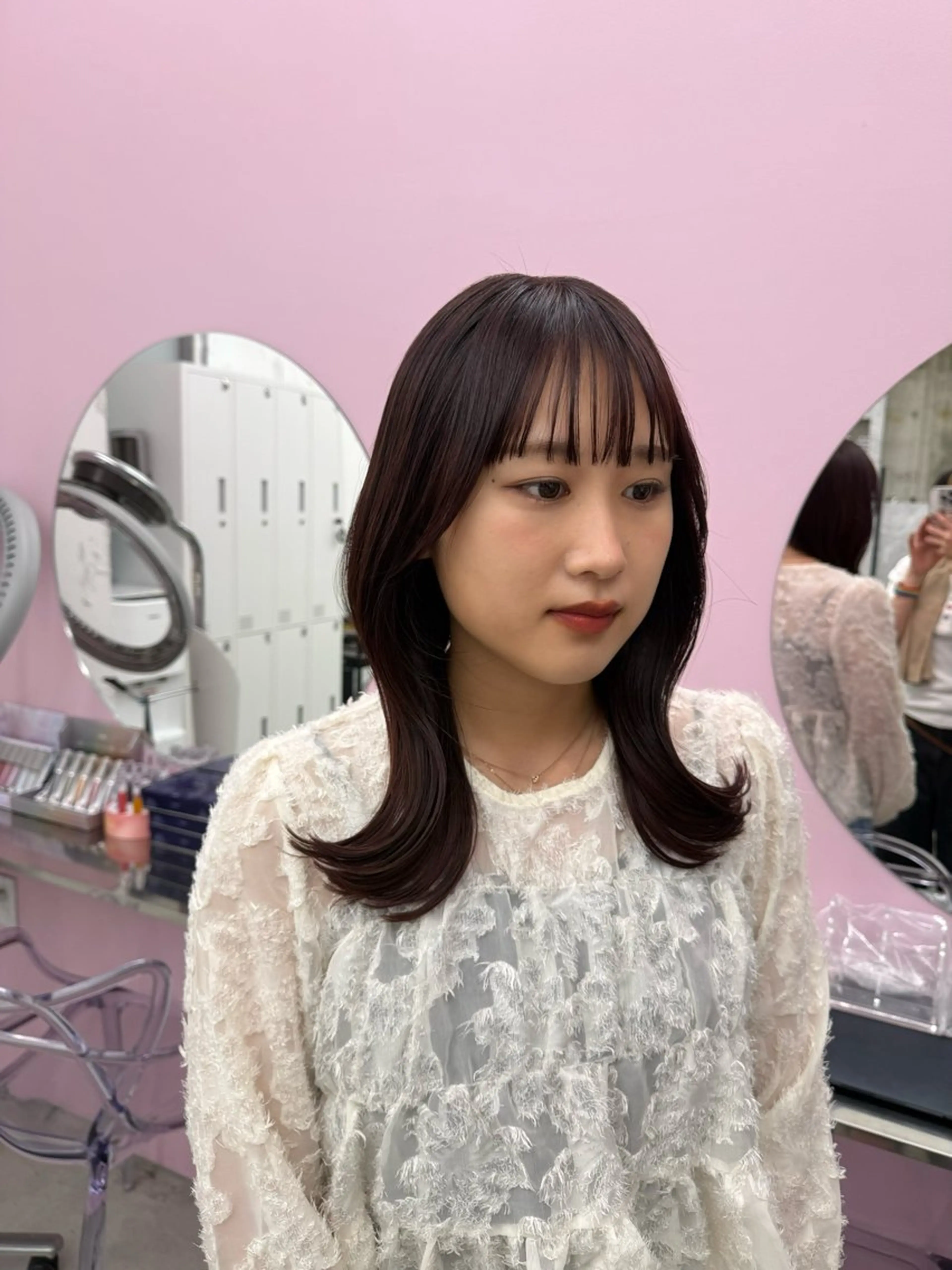 ミディアム パープルカラー くびれヘア カット ヘアカラー トリートメント 髪質改善×ブリーチ なしカラー/桃愛のヘアスタイル