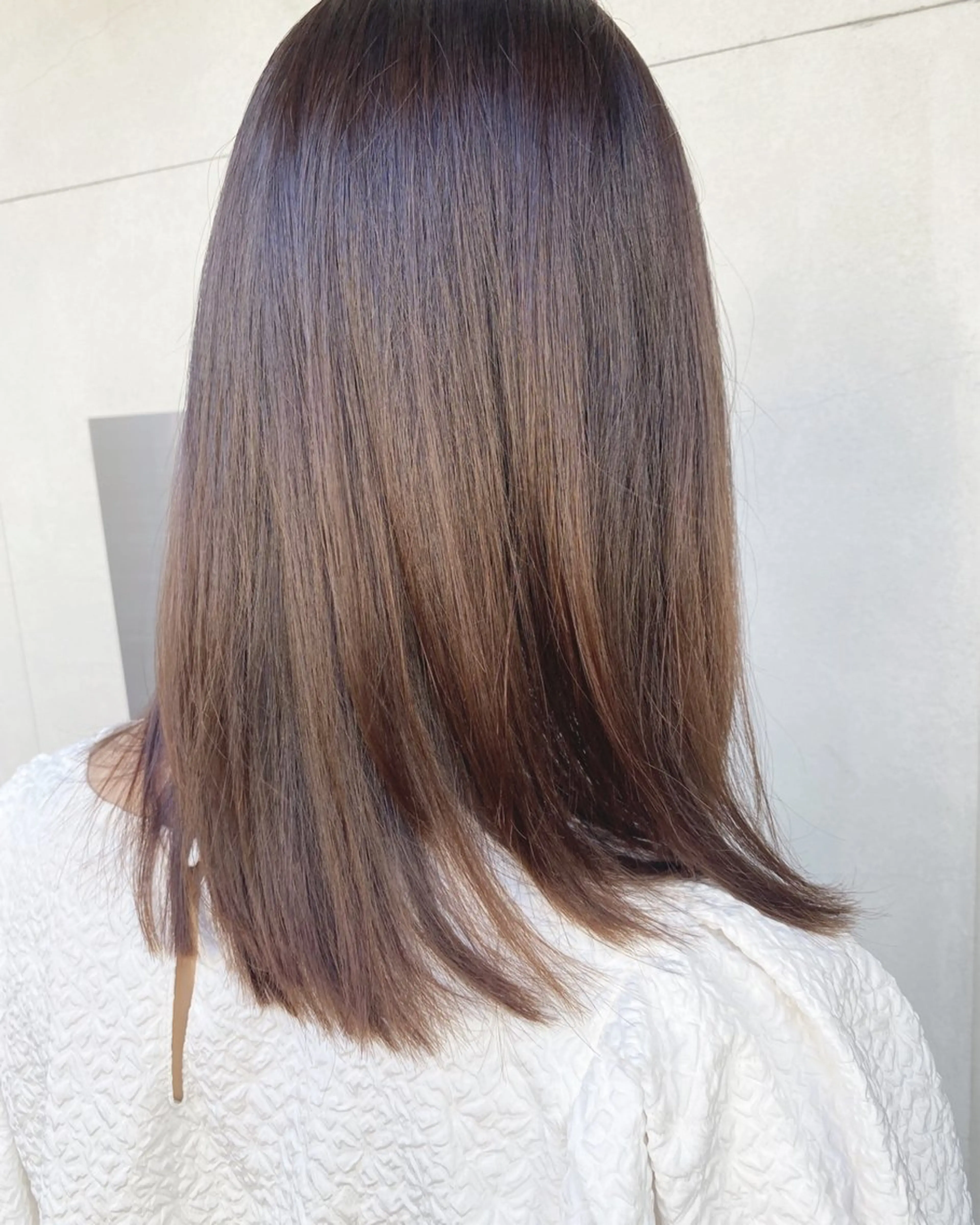 ミディアム conne& ririのヘアスタイル