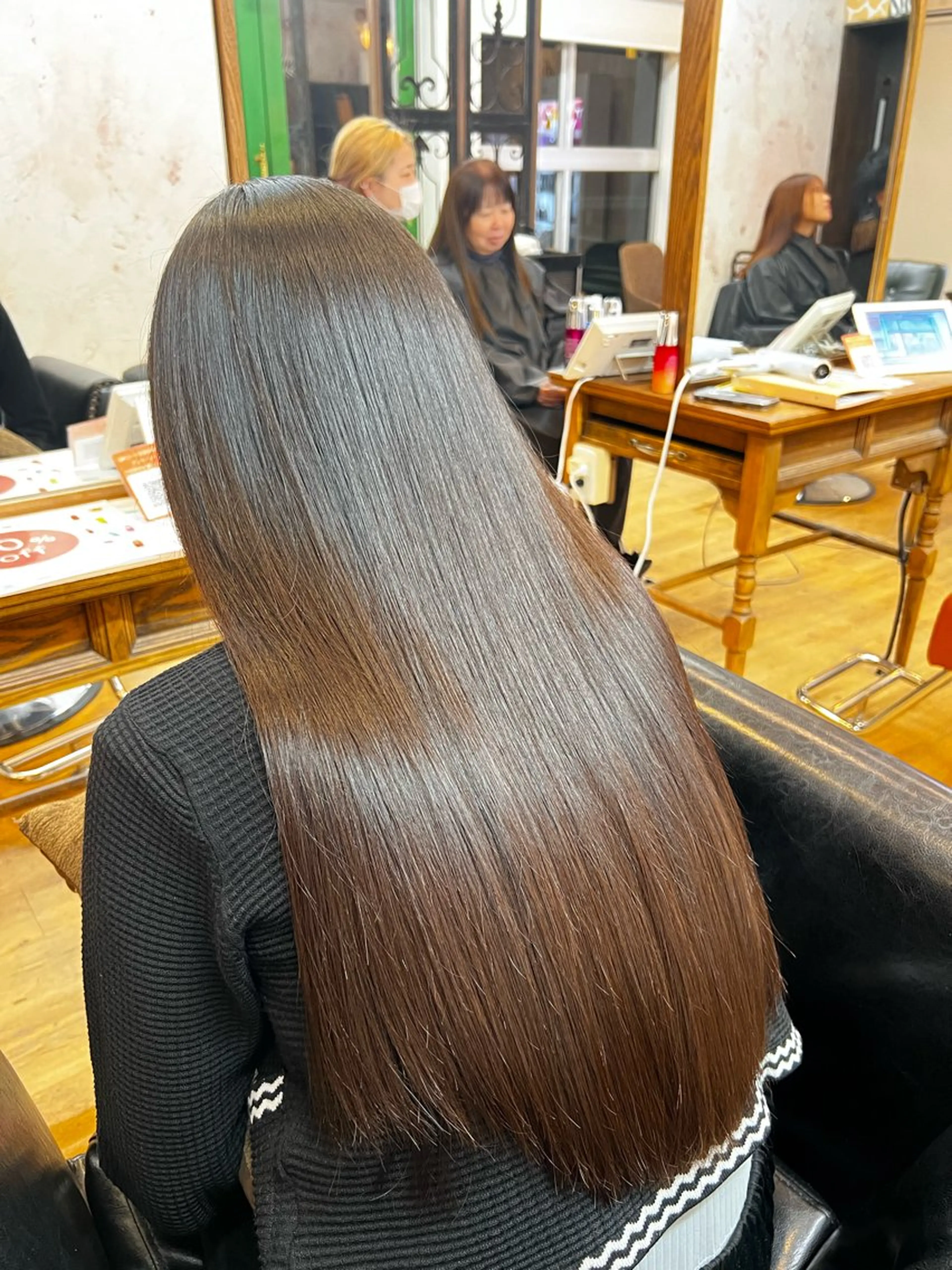 ロング カラー 縮毛矯正 トリートメント 艶髪/髪質改善 /透明感カラー/鴻巣のヘアスタイル