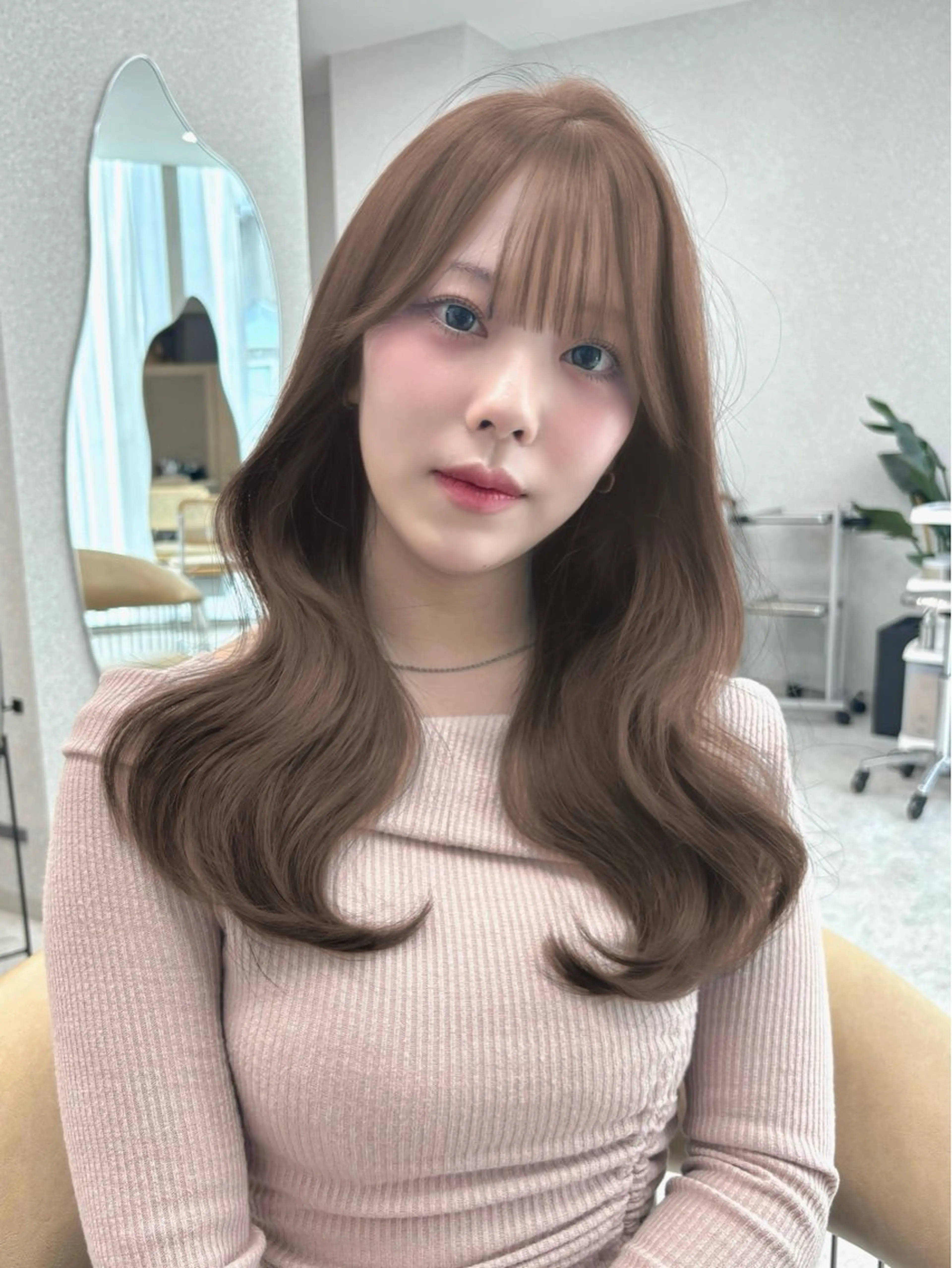 ロング カラー 透明感カラー カット ヘアカラー トリートメント 香月 元希のヘアスタイル