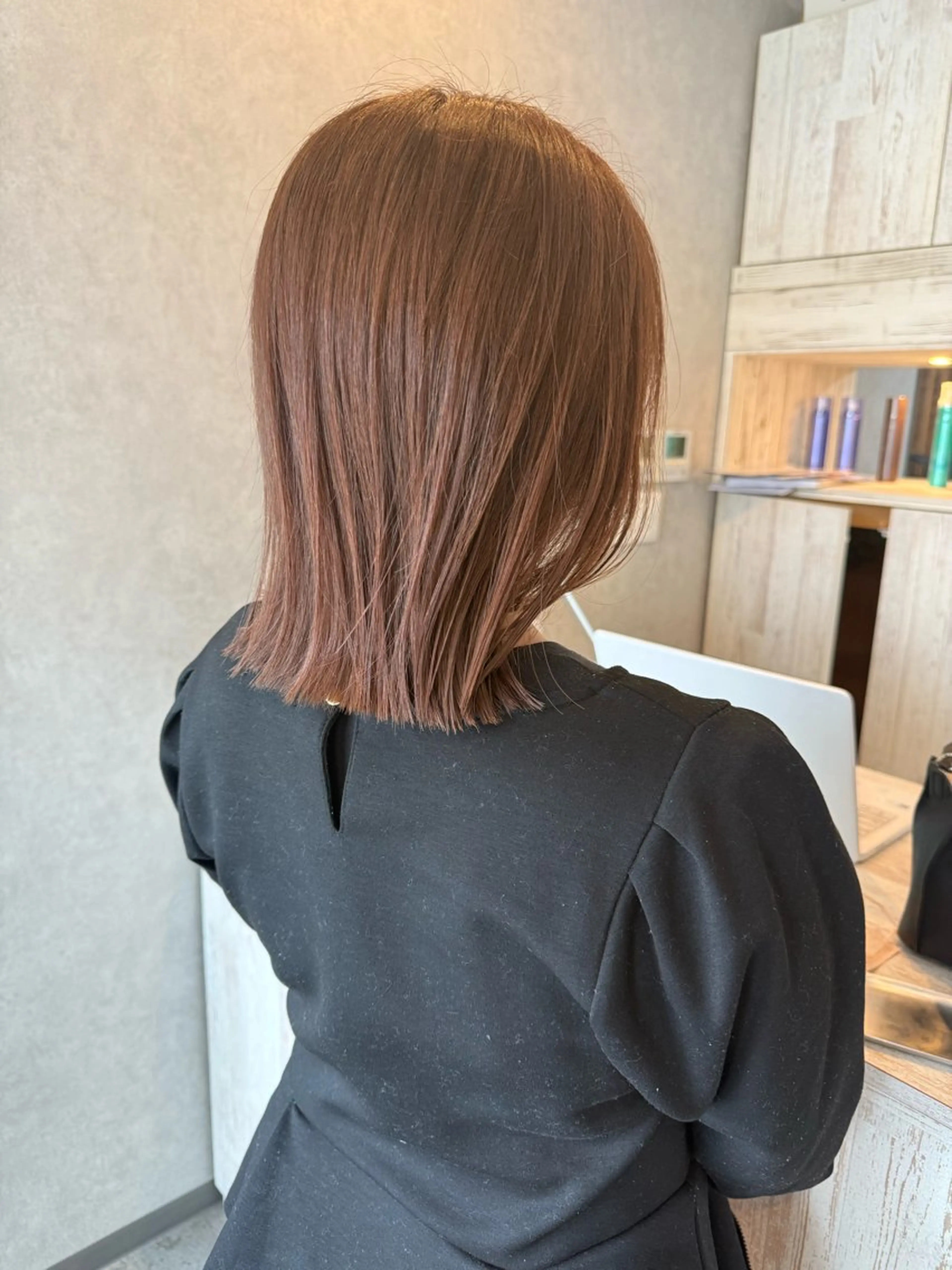 ミディアム カット ヘアカラー Bish Yanaのヘアスタイル