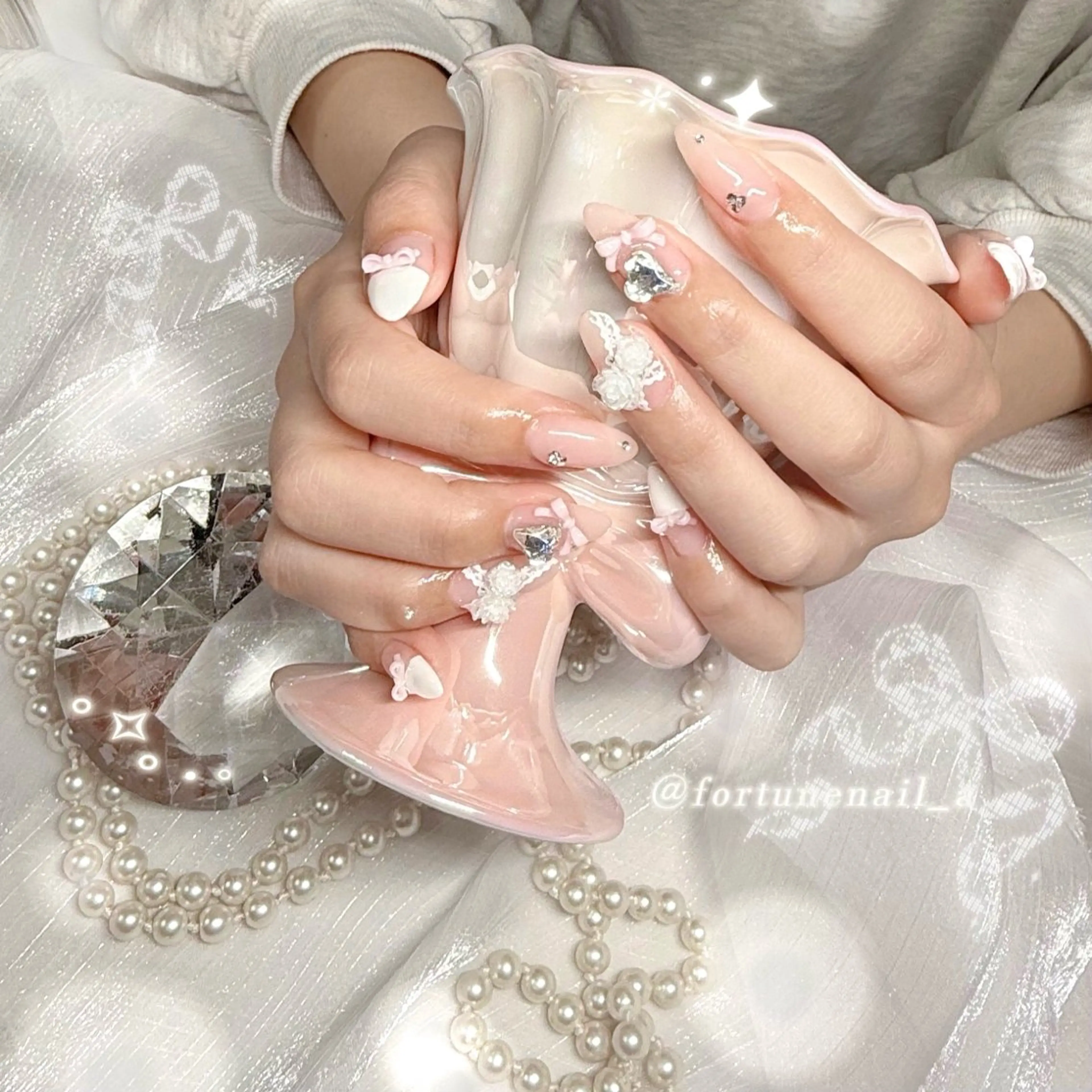 ネイル レース ハンドネイル ✩.*🎀 aoi🎀のネイルデザイン