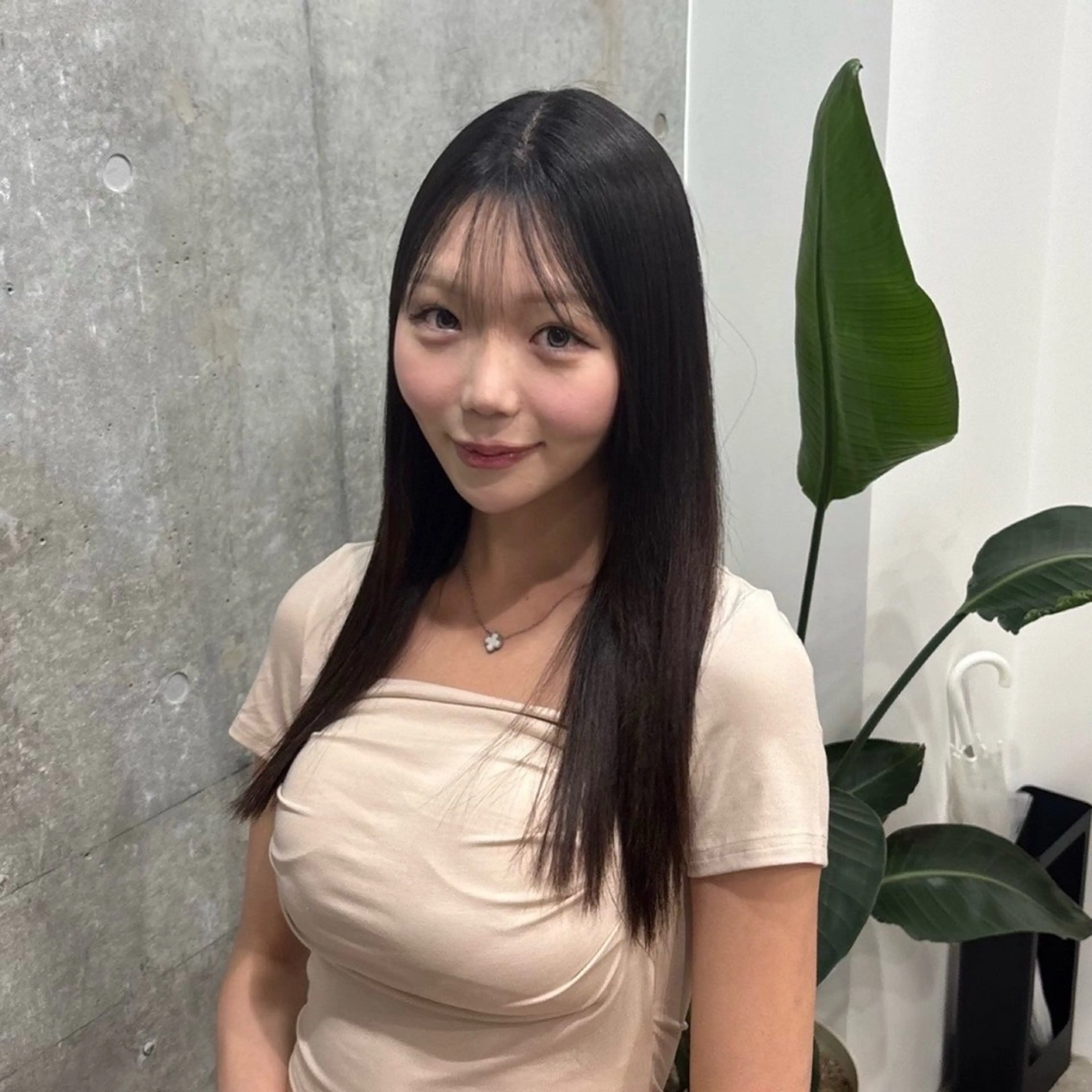 セミロング 縮毛矯正 艶髪カラー・髪質改善 ストレートAsunaのヘアスタイル