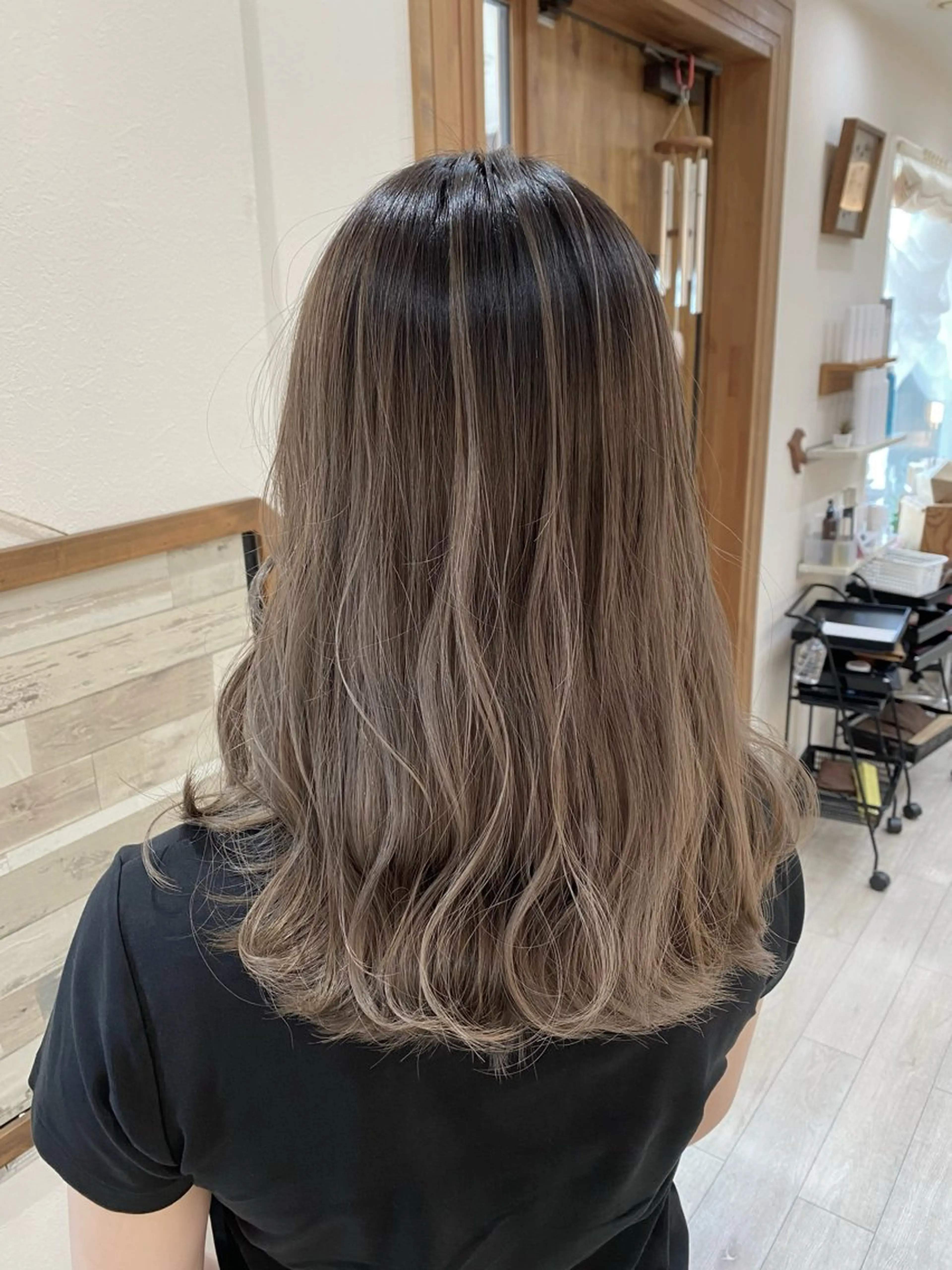 ロング カラー ブリーチ 透明感カラー ハイライトカラー ハイライト カット ヘアカラー silhouette シルエットのヘアスタイル