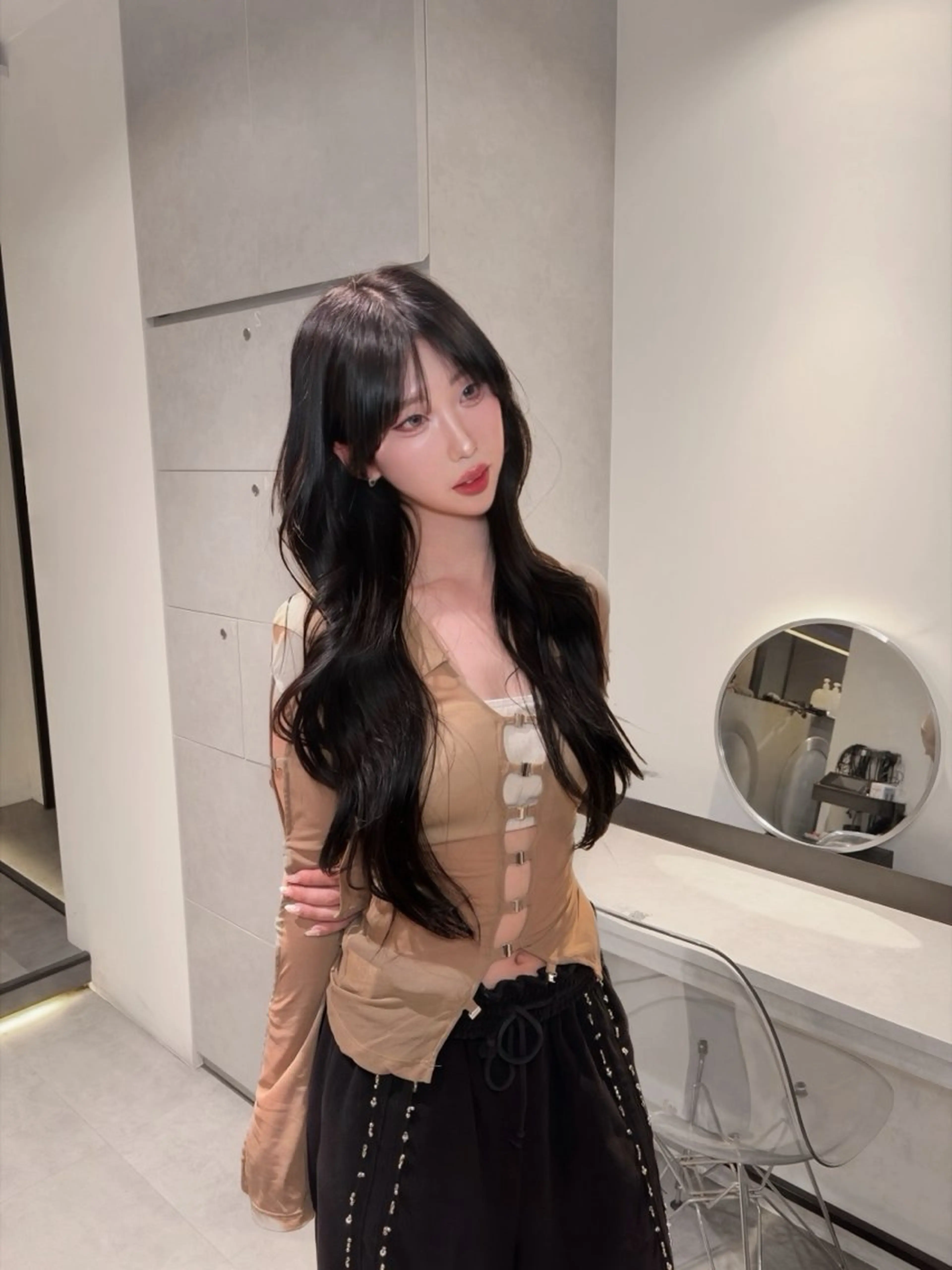 ロング ハッシュカット ハイレイヤー レイヤーカット 吉村 駿佑のヘアスタイル