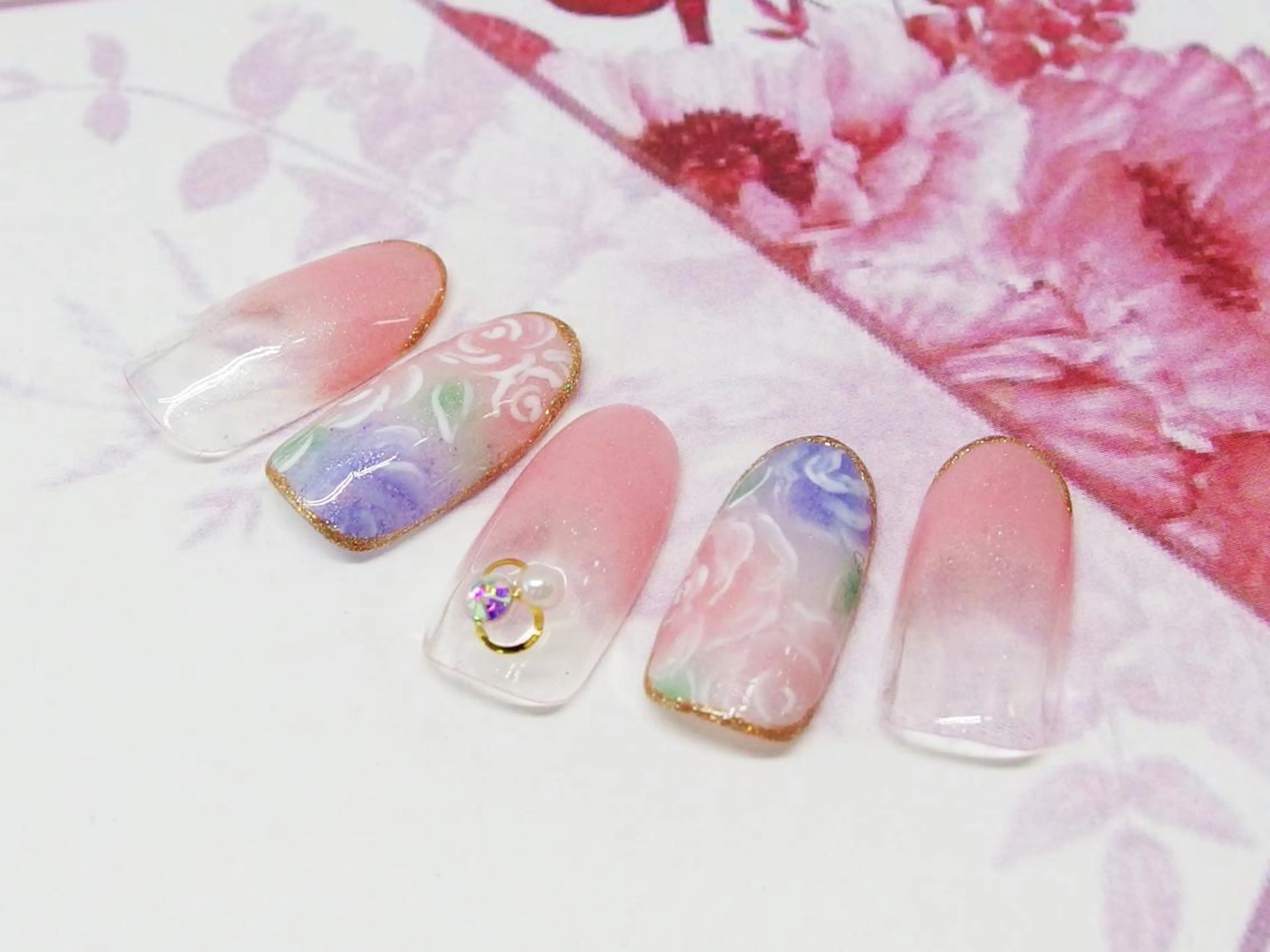 ネイル アートネイル フラワーネイル ハンドネイル ティーエヌ 金山駅東口店のネイルデザイン