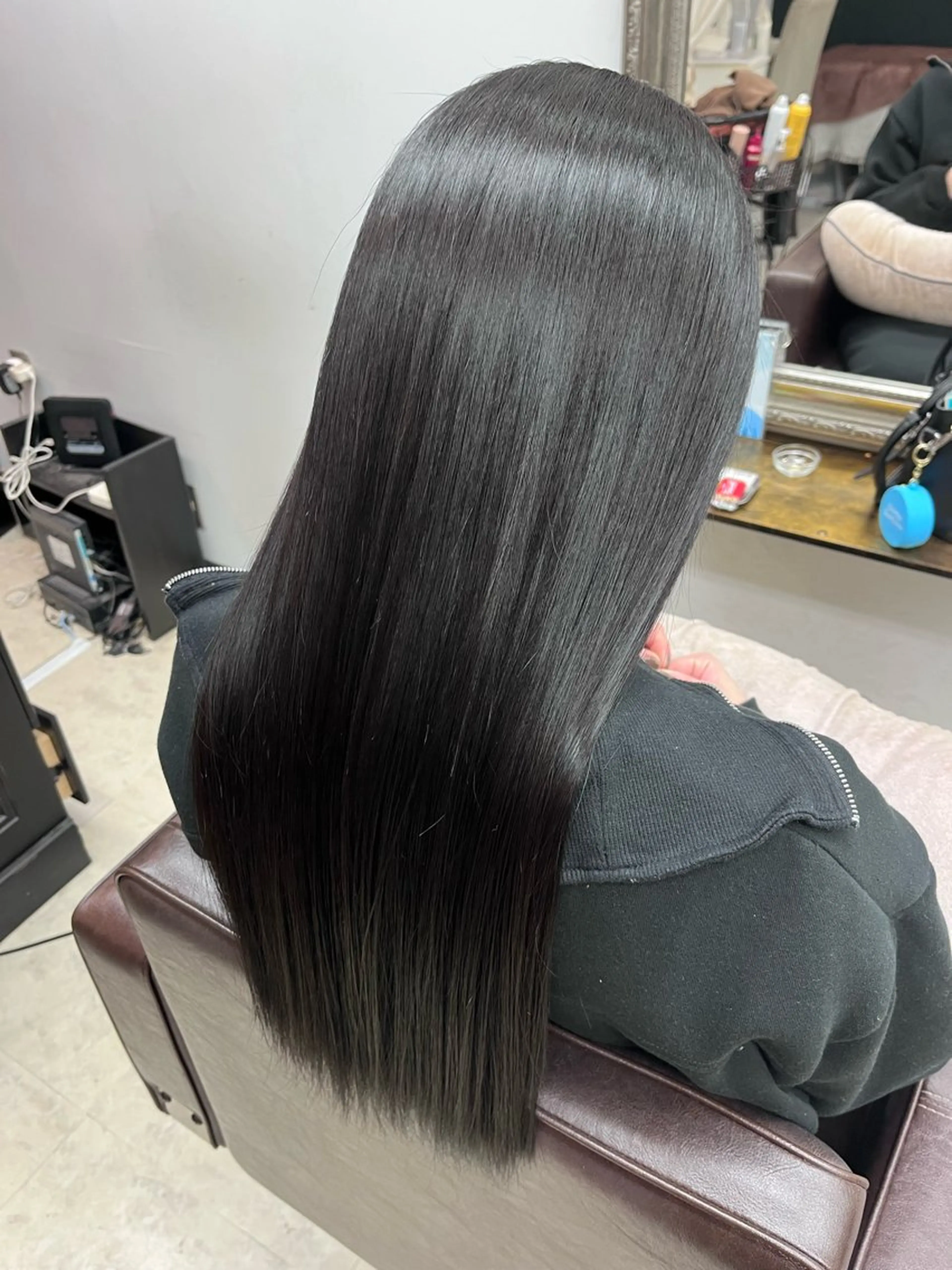 ロング カラー パーマ ヘアアレンジ 産休の為お休みです! 小島凜のヘアスタイル