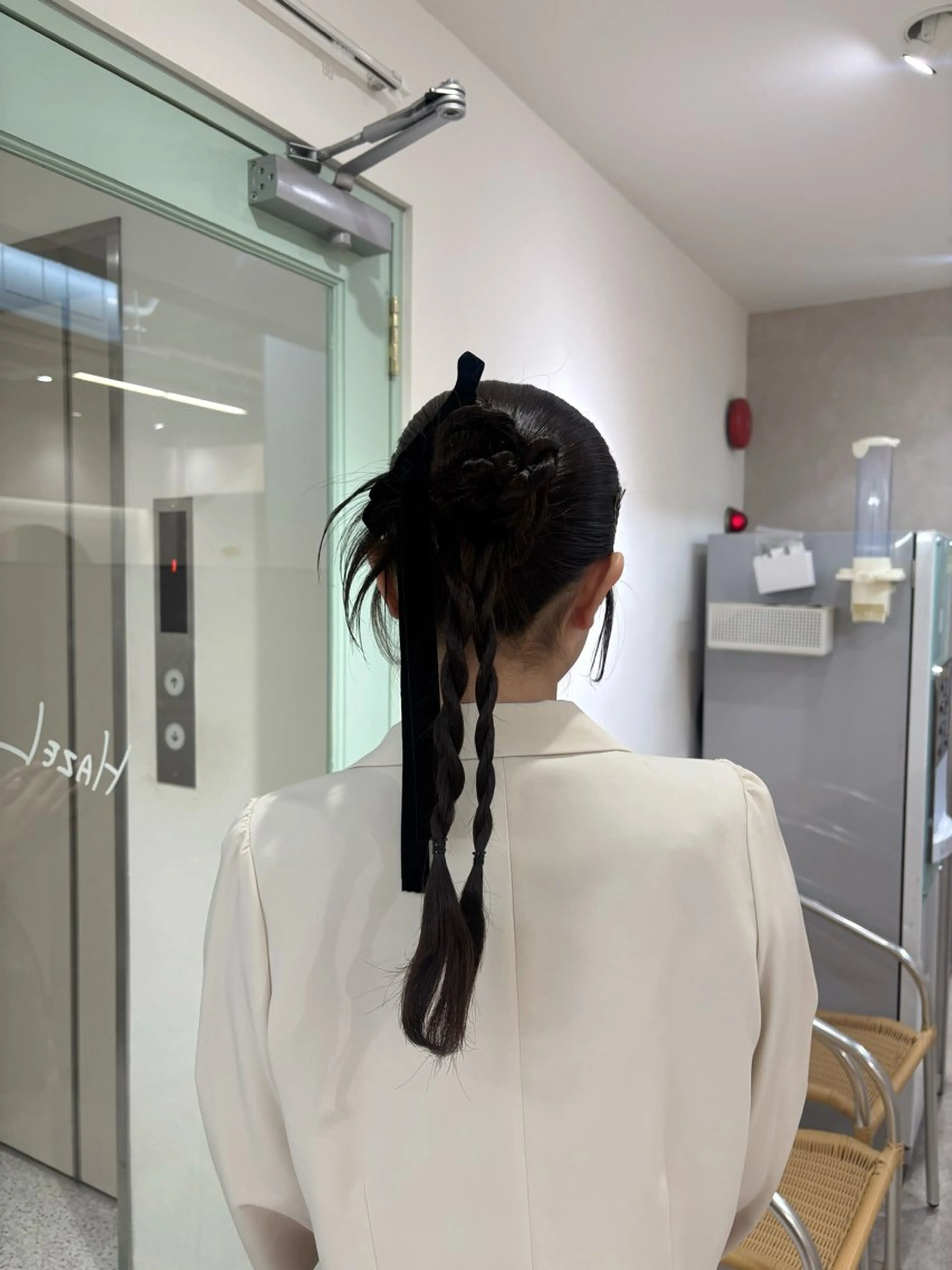 ロング ヘアセット 韓国ヘア🇰🇷 𝑳𝒊𝒏𝒂🤍のヘアスタイル