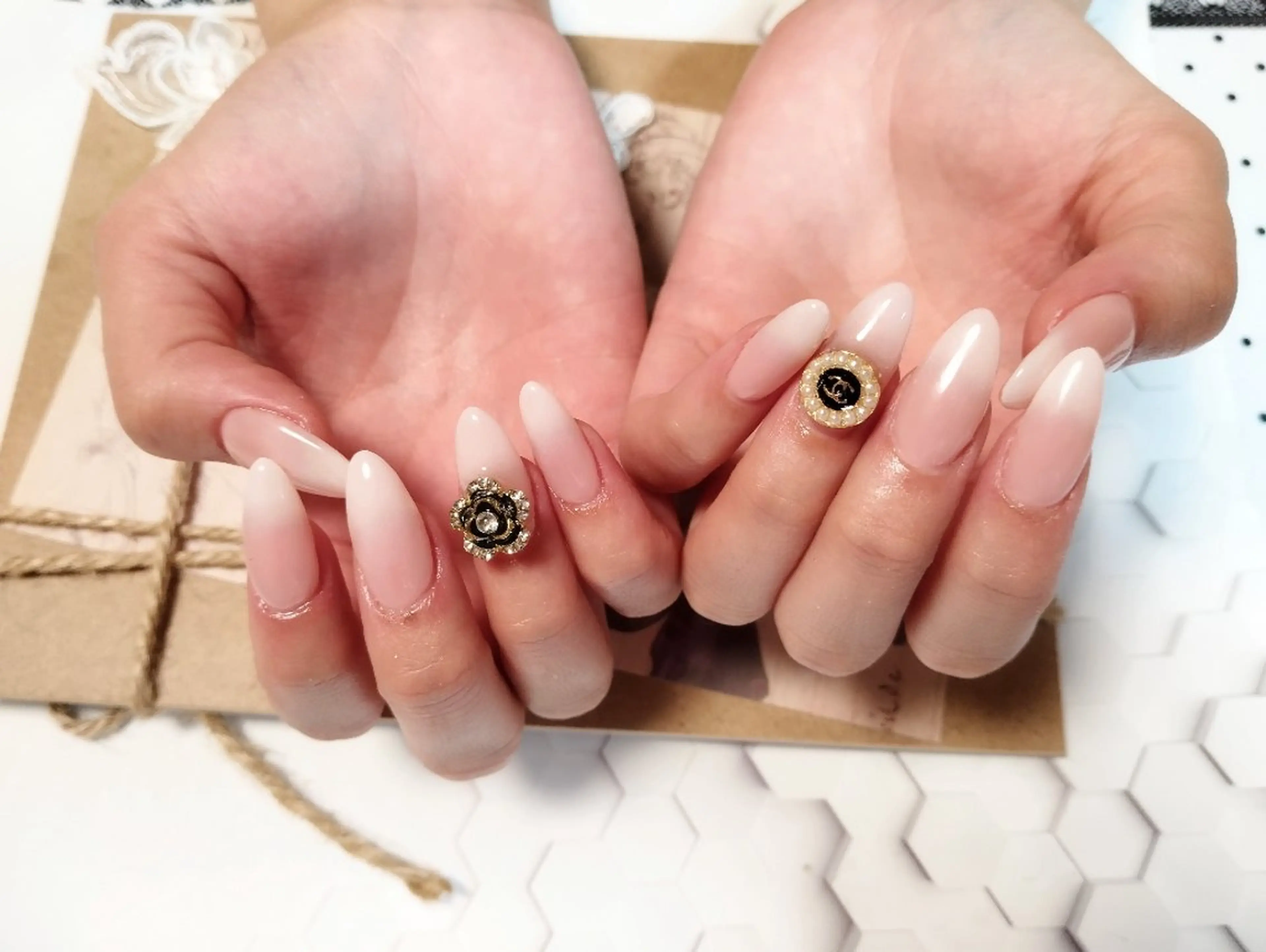 ネイル ネイルチップ ハンドネイル ハンドケア ＤI'A ネイルサロンのネイルデザイン