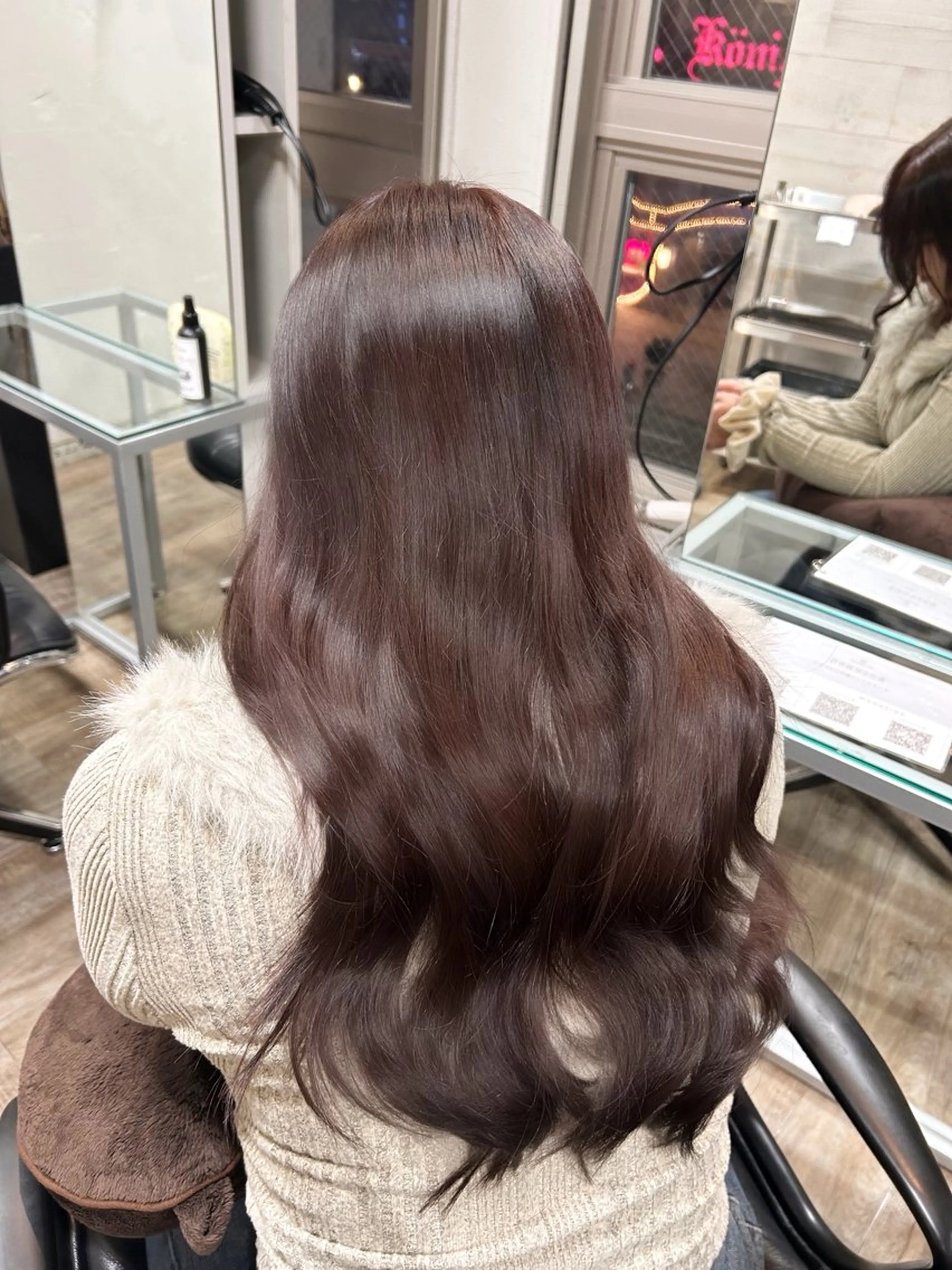 ロング ヘアカラー トリートメント ヨシタニ ヒナタのヘアスタイル