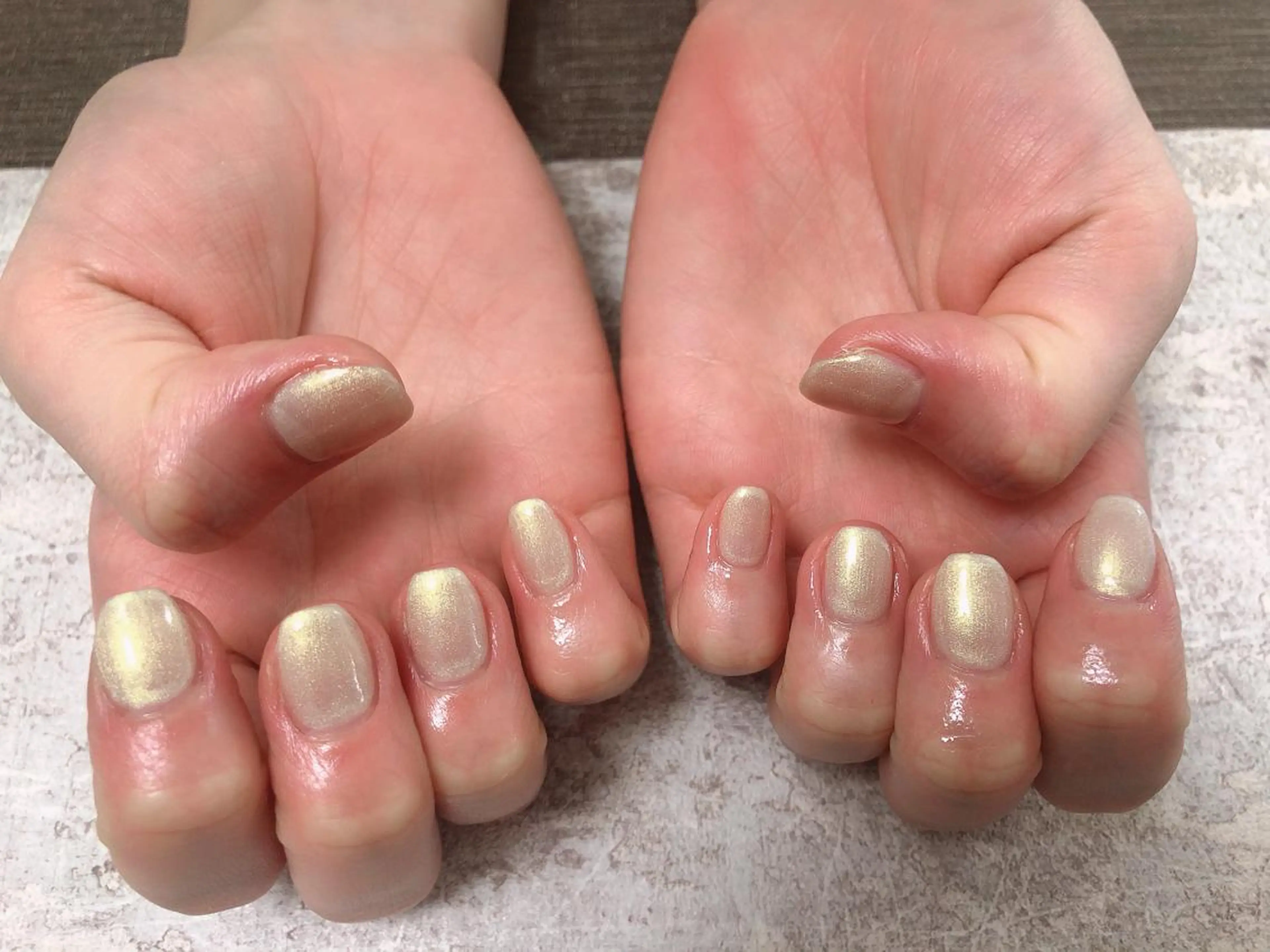 ネイル キラキラネイル ハンドネイル mogunail &blowのネイルデザイン