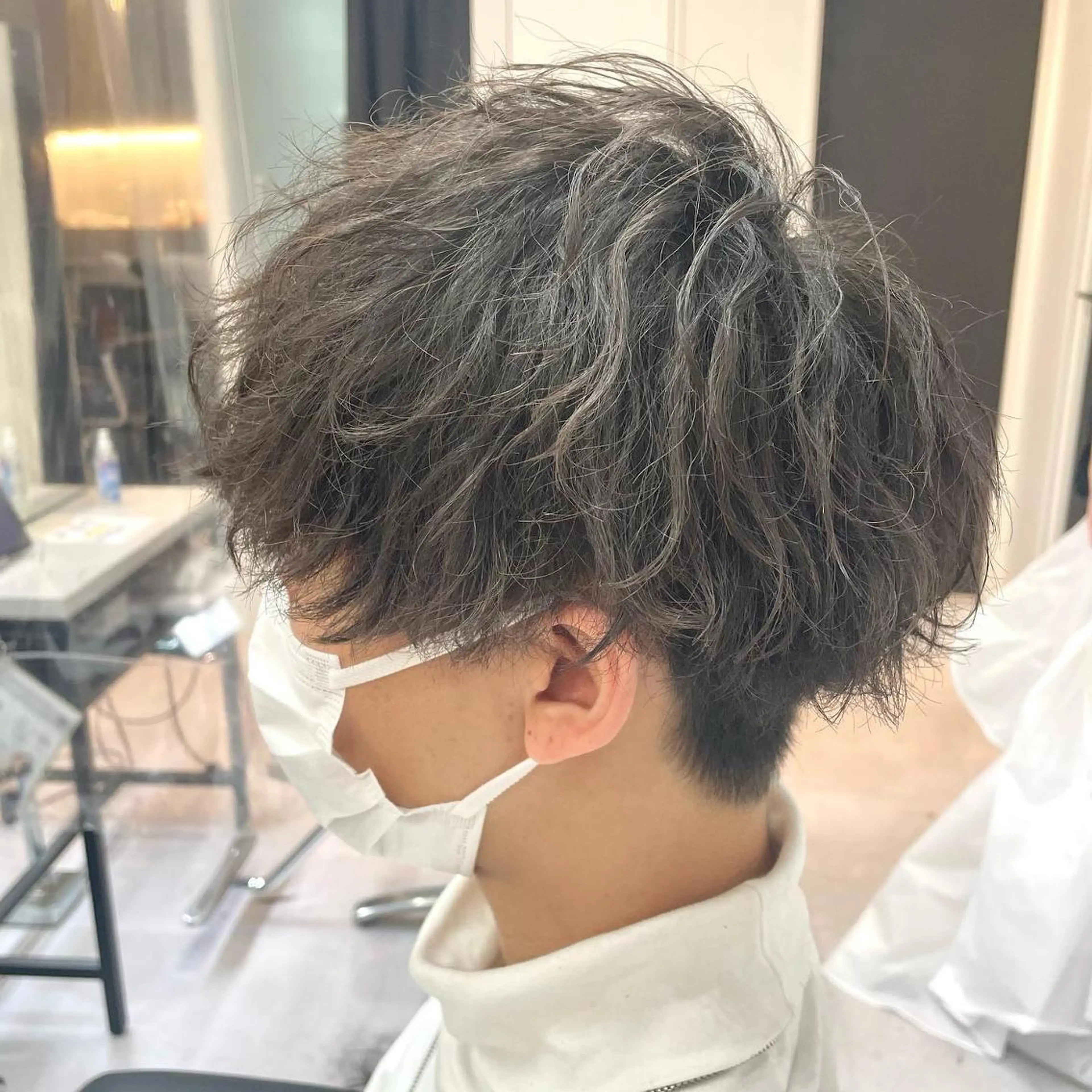 ショート 髪質改善× 白髪ぼかし溝江のヘアスタイル