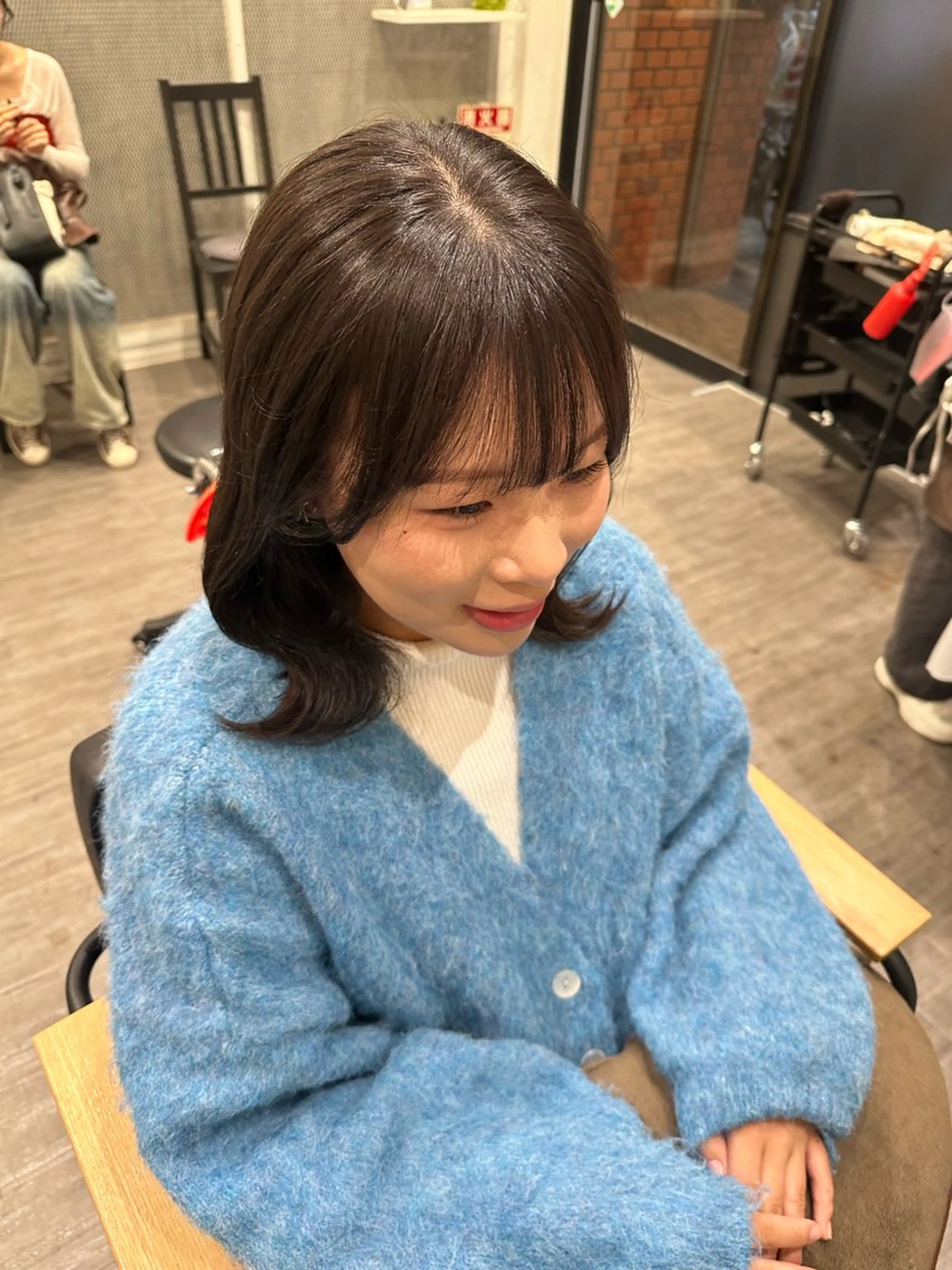 ミディアム カット ヘアカラー トリートメント 艶髪レイヤー上田 紗也🇰🇷💗のヘアスタイル