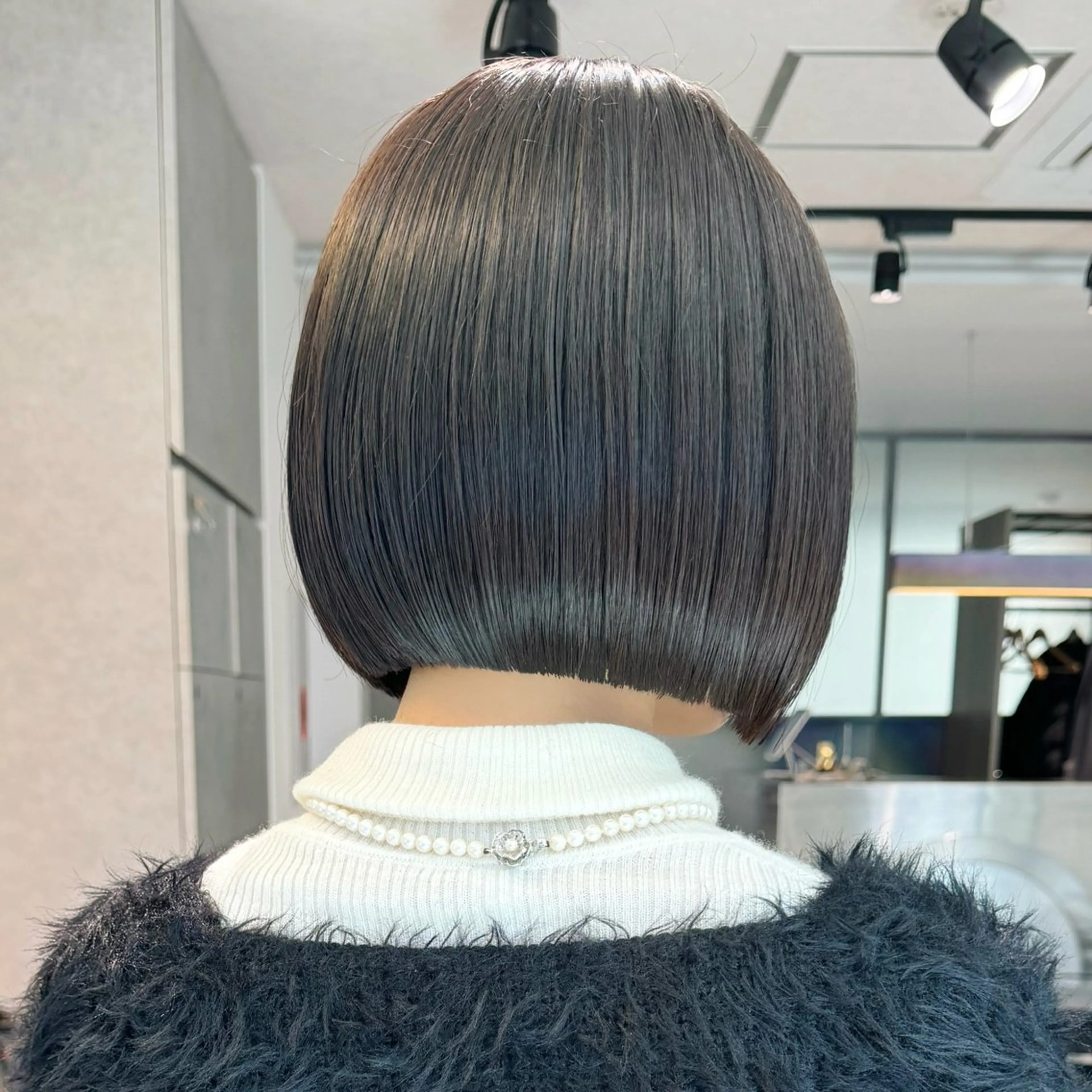 ショート 切りっぱなしボブ ボブ 髪質改善 韓国風ヘア 縮毛矯正 GO TODAY シェアサロン 原宿Verno店所属・髪質改善/ブリーチ/ ボブ特化/よしきのヘアスタイル