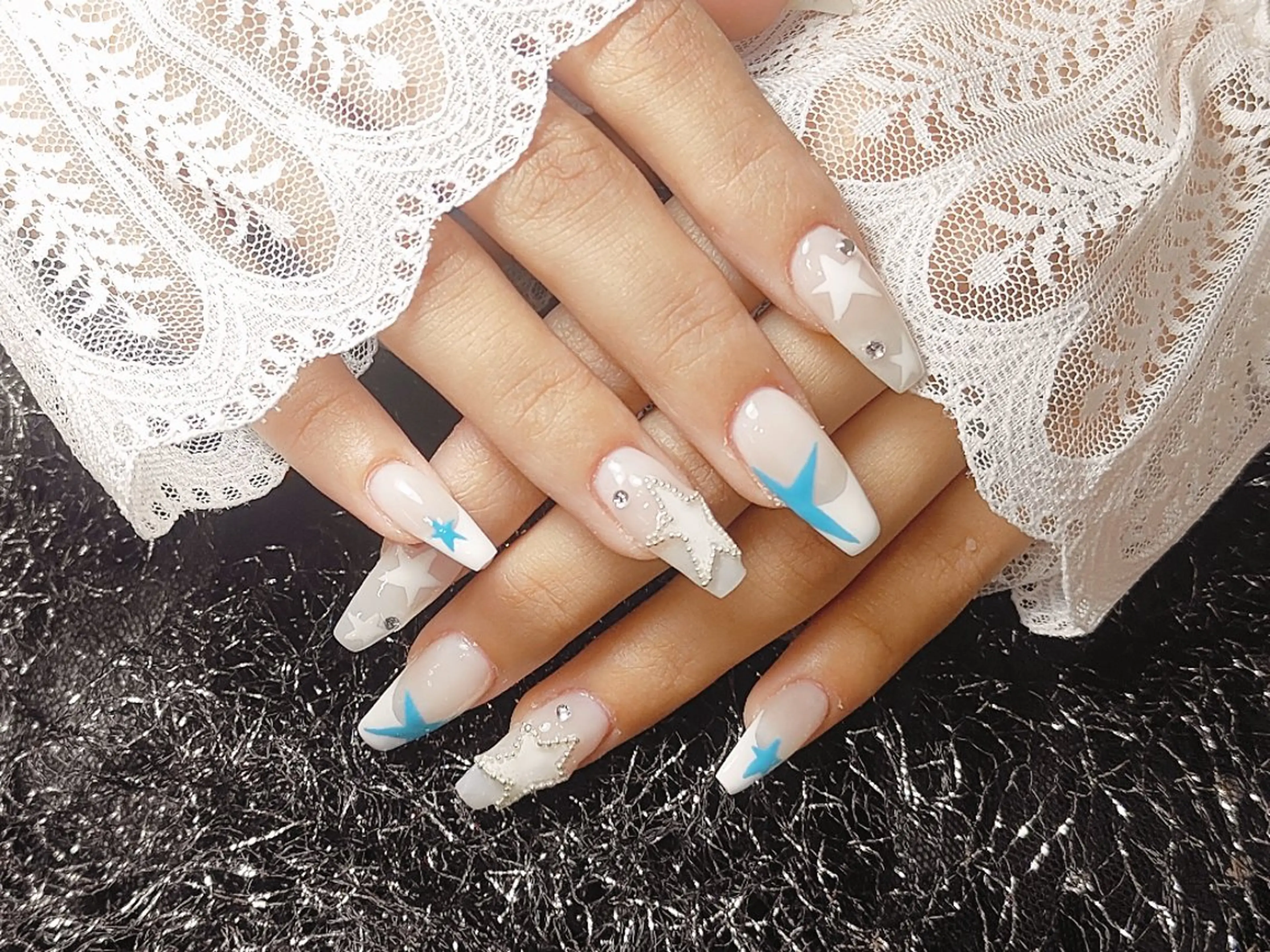 ネイル 成人式 フラッシュネイル フレンチネイル ジェルネイル グラデーション Umiko🪆 Nailのネイルデザイン