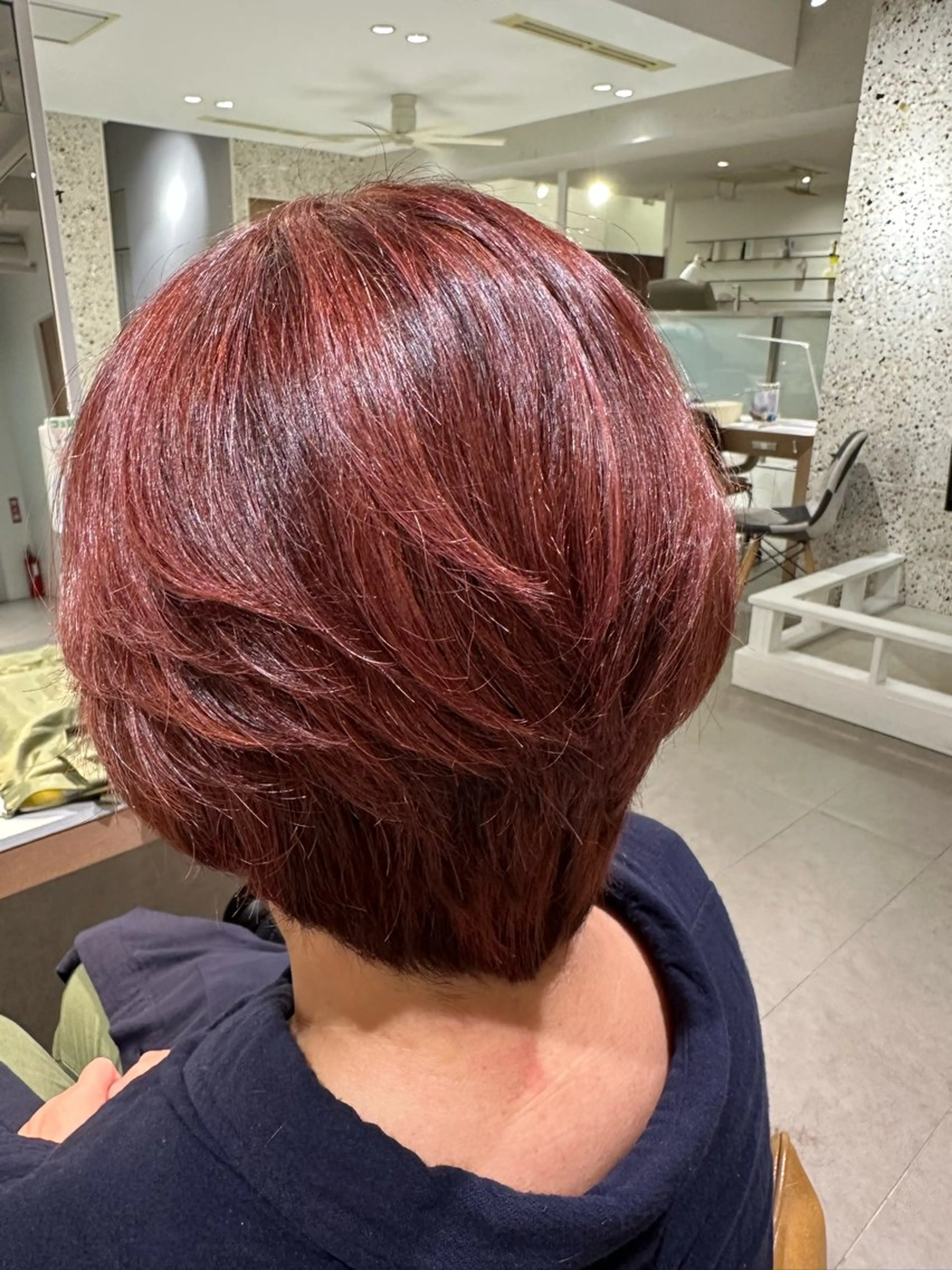 ショート カラー MIKA KITAMURAのヘアスタイル