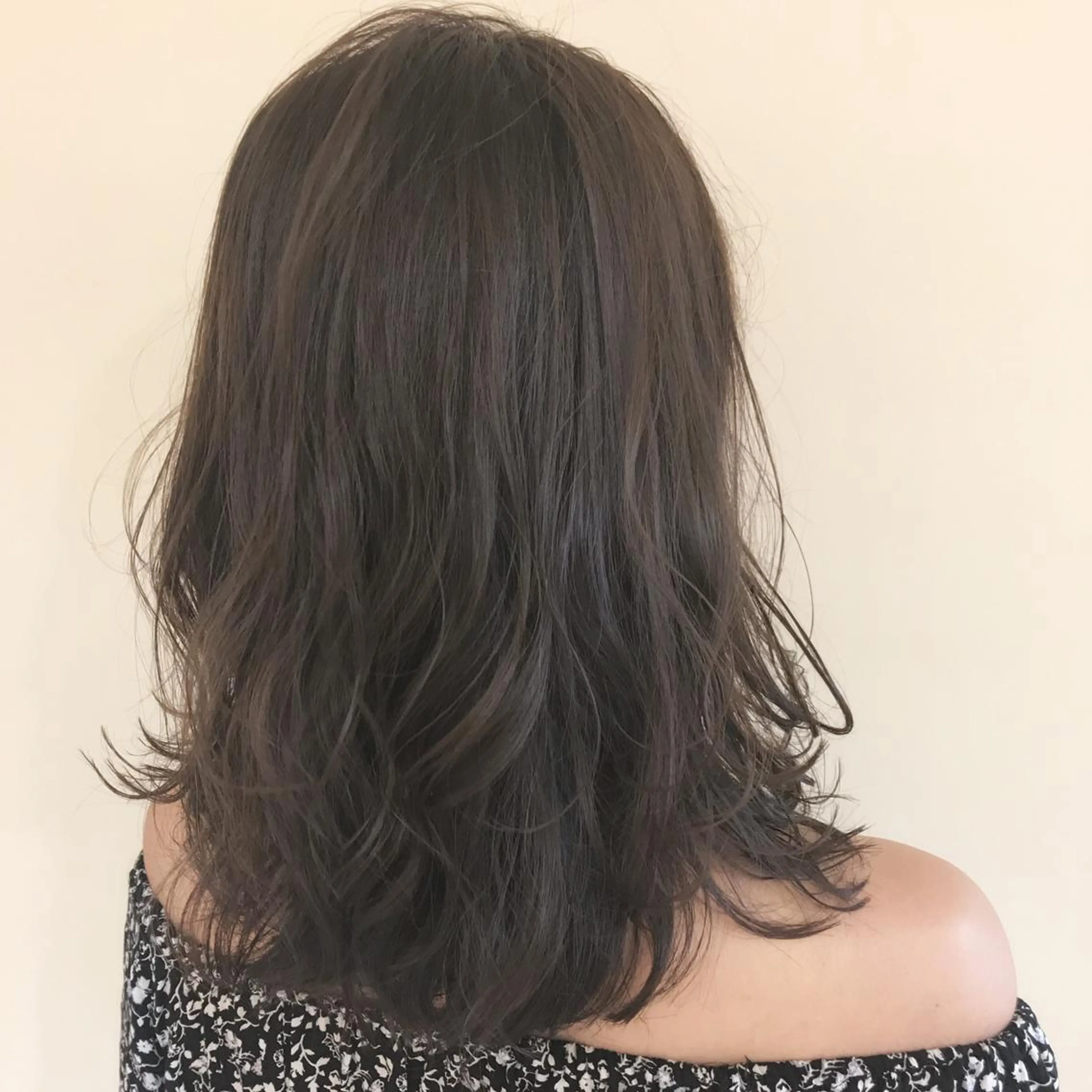 ミディアム カラー パーマ 宮澤 タケル ミディアムヘアのヘアスタイル