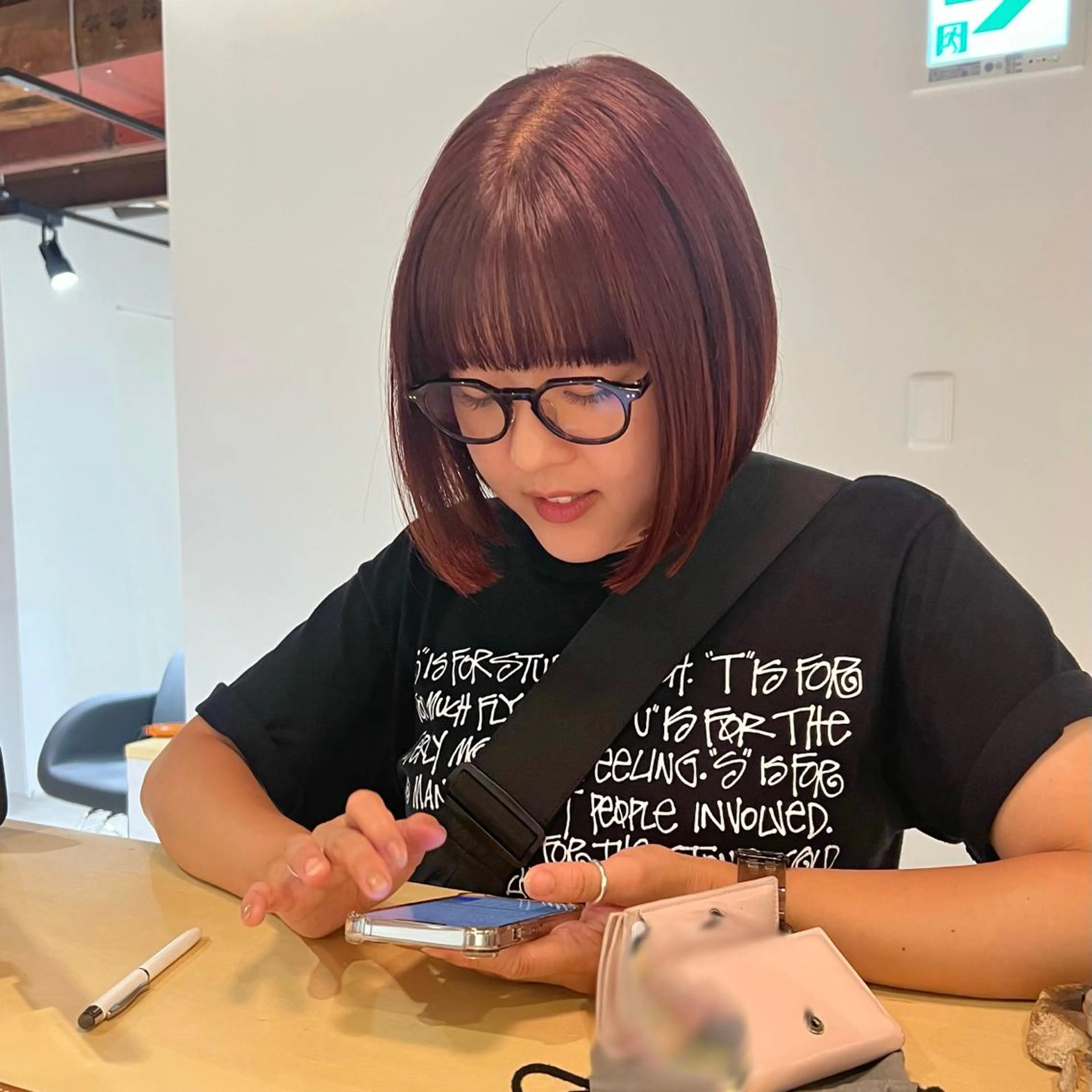 ミディアム カラー ブリーチ ブラウンカラー ブリーチなしカラー オレンジ オレンジブラウン io濱川 遥のヘアスタイル