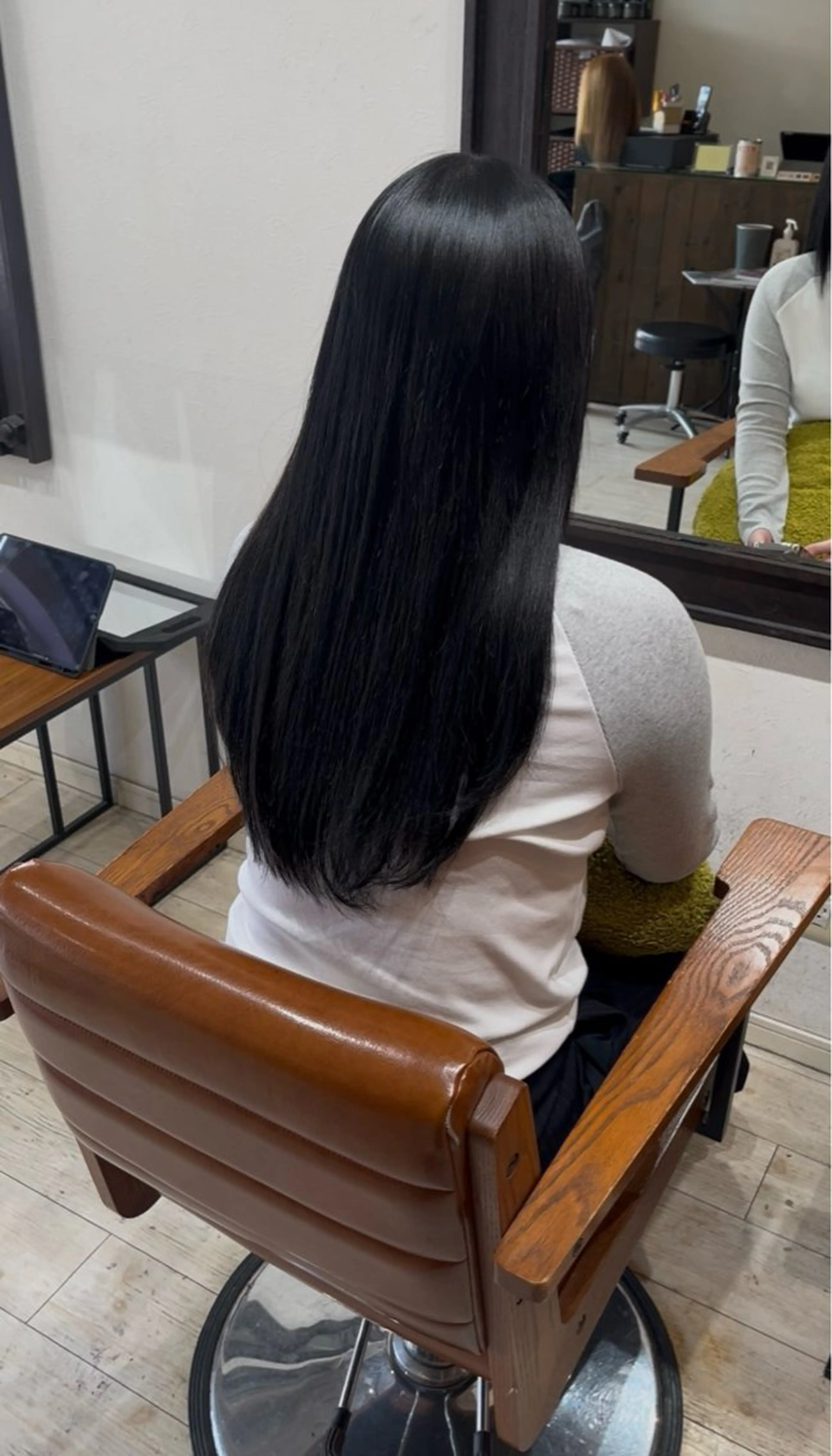 【U24】🌸シールエクステ90枚24000円🌸ロング52cm(おへそ上の長さ)の写真