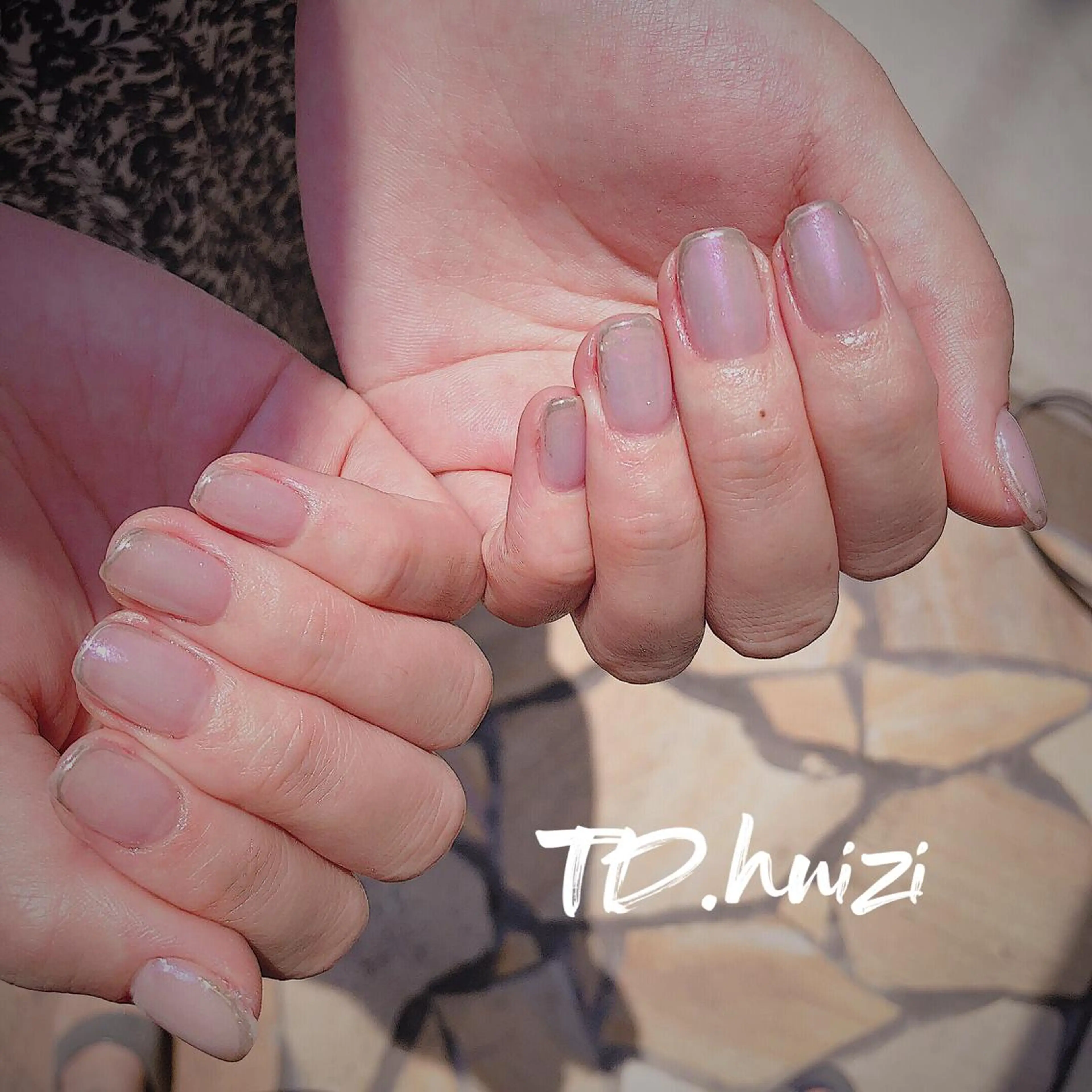 ミディアム めぐみのネイルサロン スタッフ練習のネイルデザイン