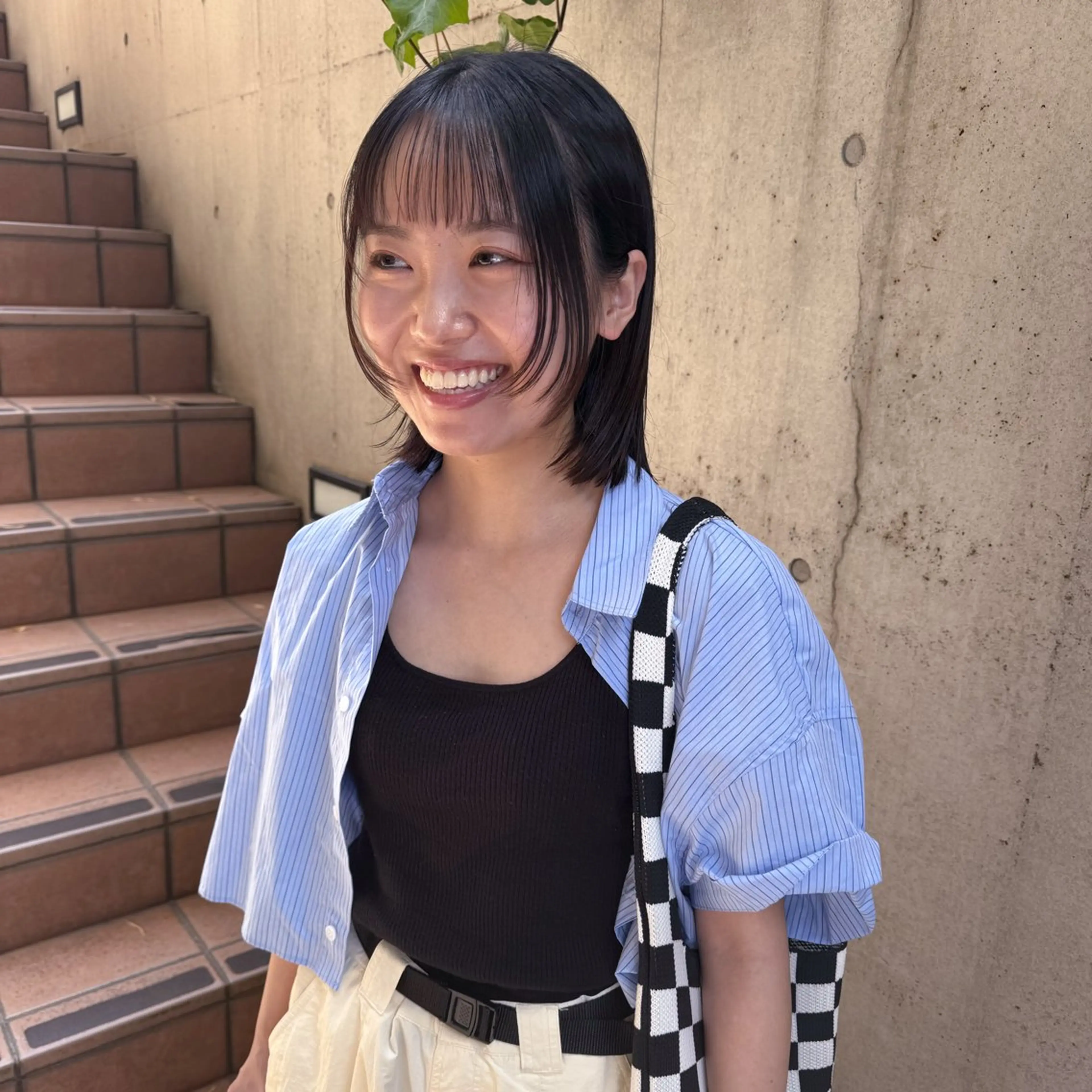 ミディアム カラー カット ヘアカラー 大橋 芽衣のヘアスタイル