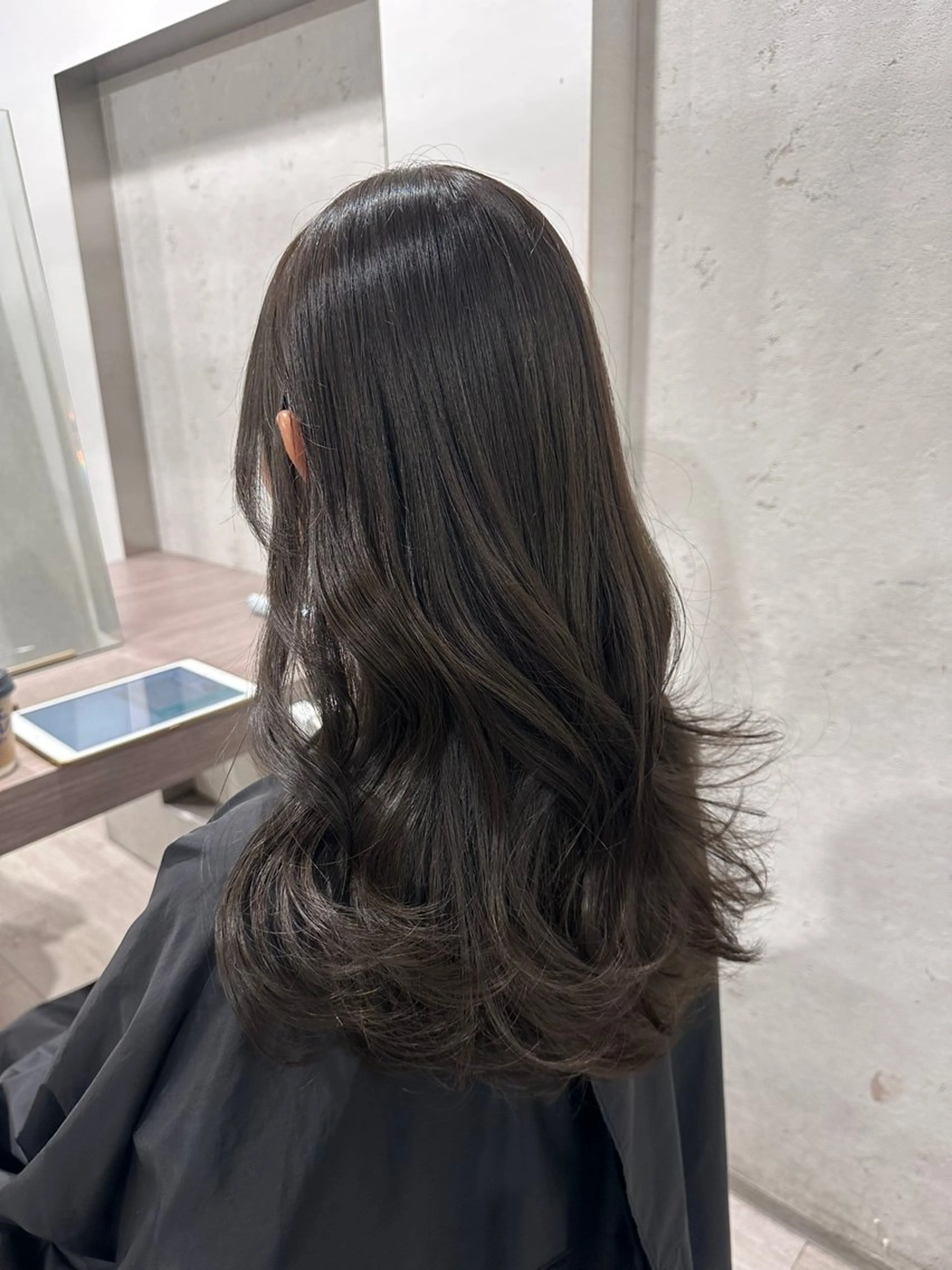 セミロング 韓国風ヘア レイヤーカット 縮毛矯正 特化生田のヘアスタイル