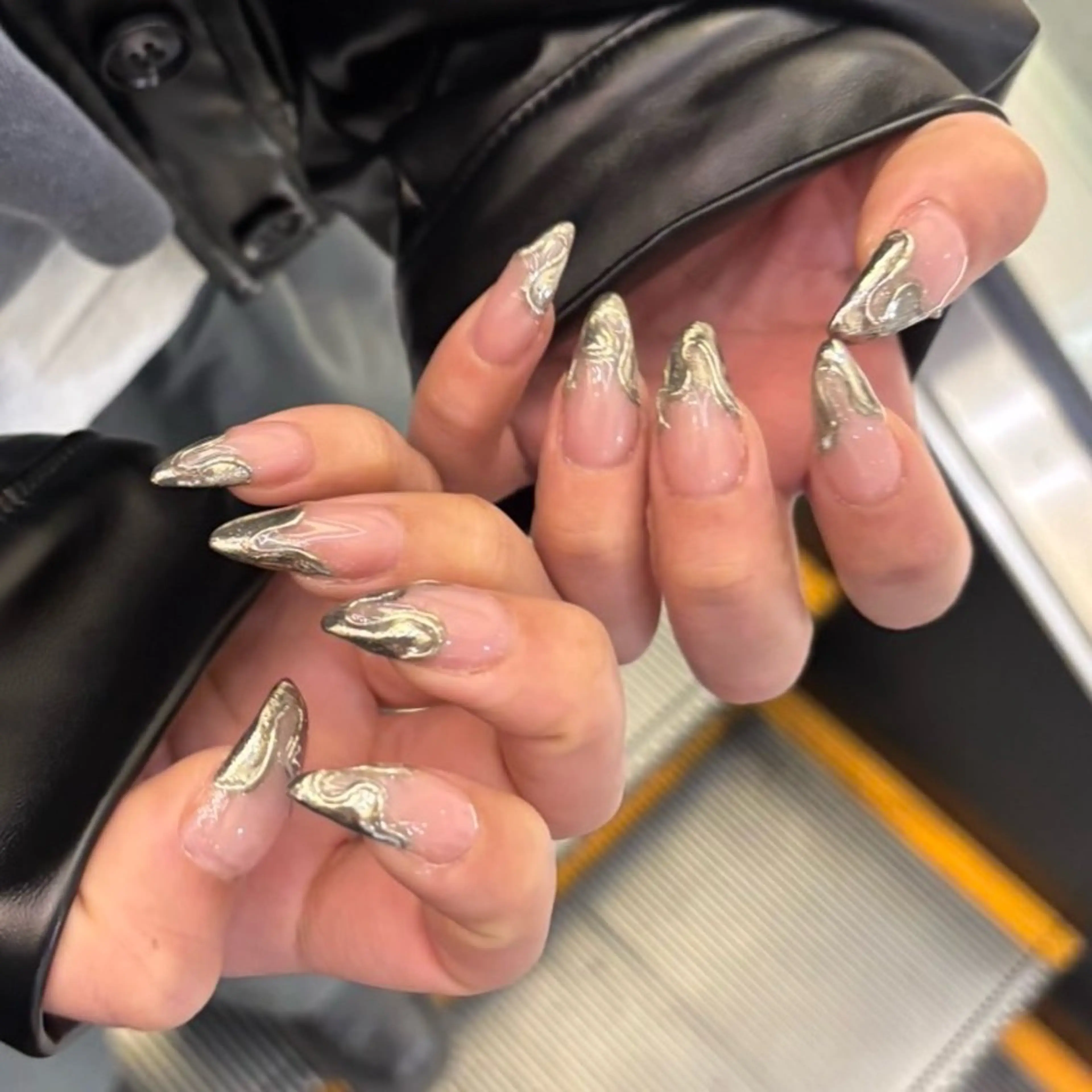 ネイル ハンドネイル 🪐富島彩夏 /海外nail🪐のネイルデザイン