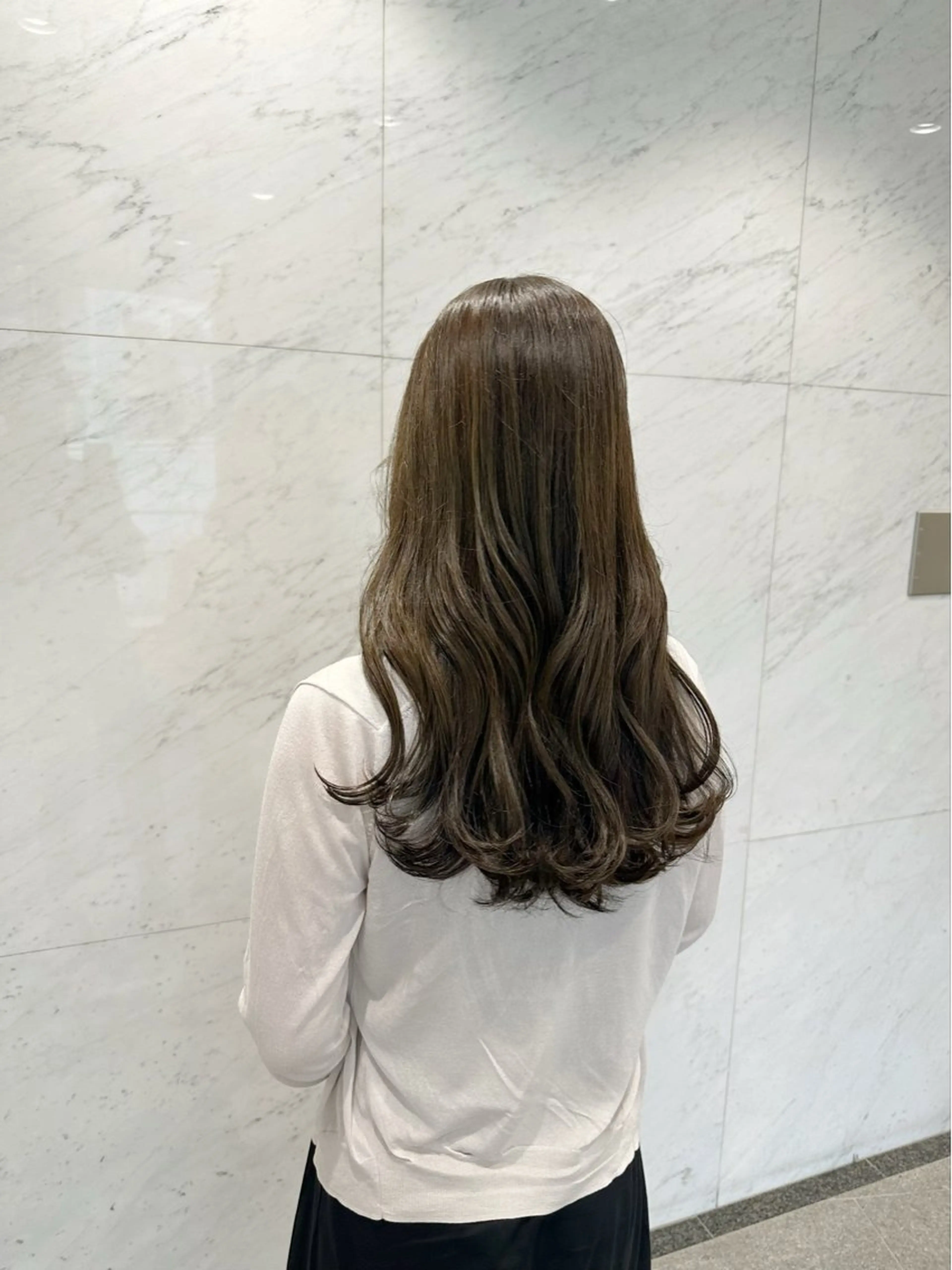 ロング カラー ヘアカラー トリートメント 古田 昂也のヘアスタイル