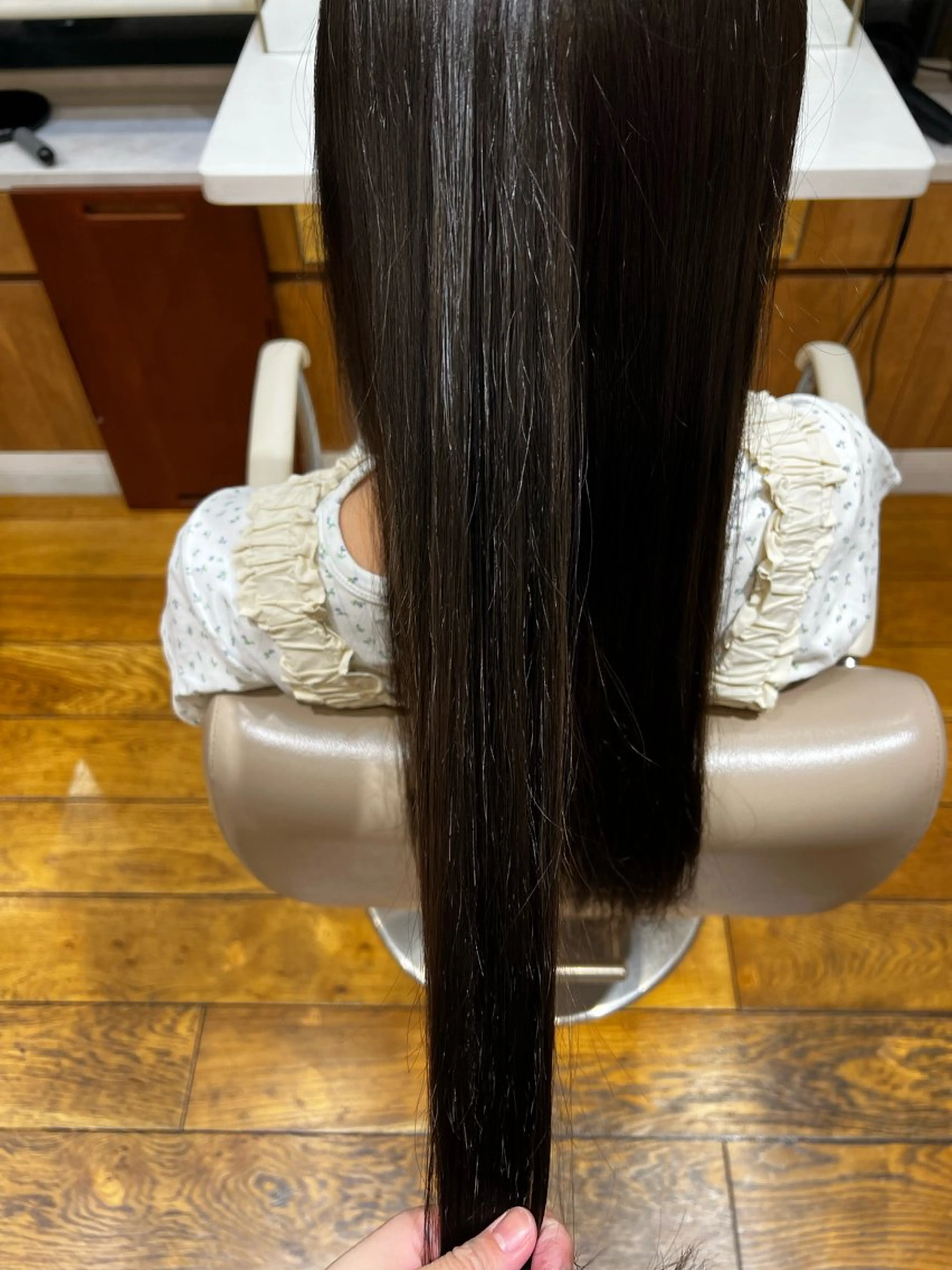 カラー コバヤシ ユメのヘアスタイル